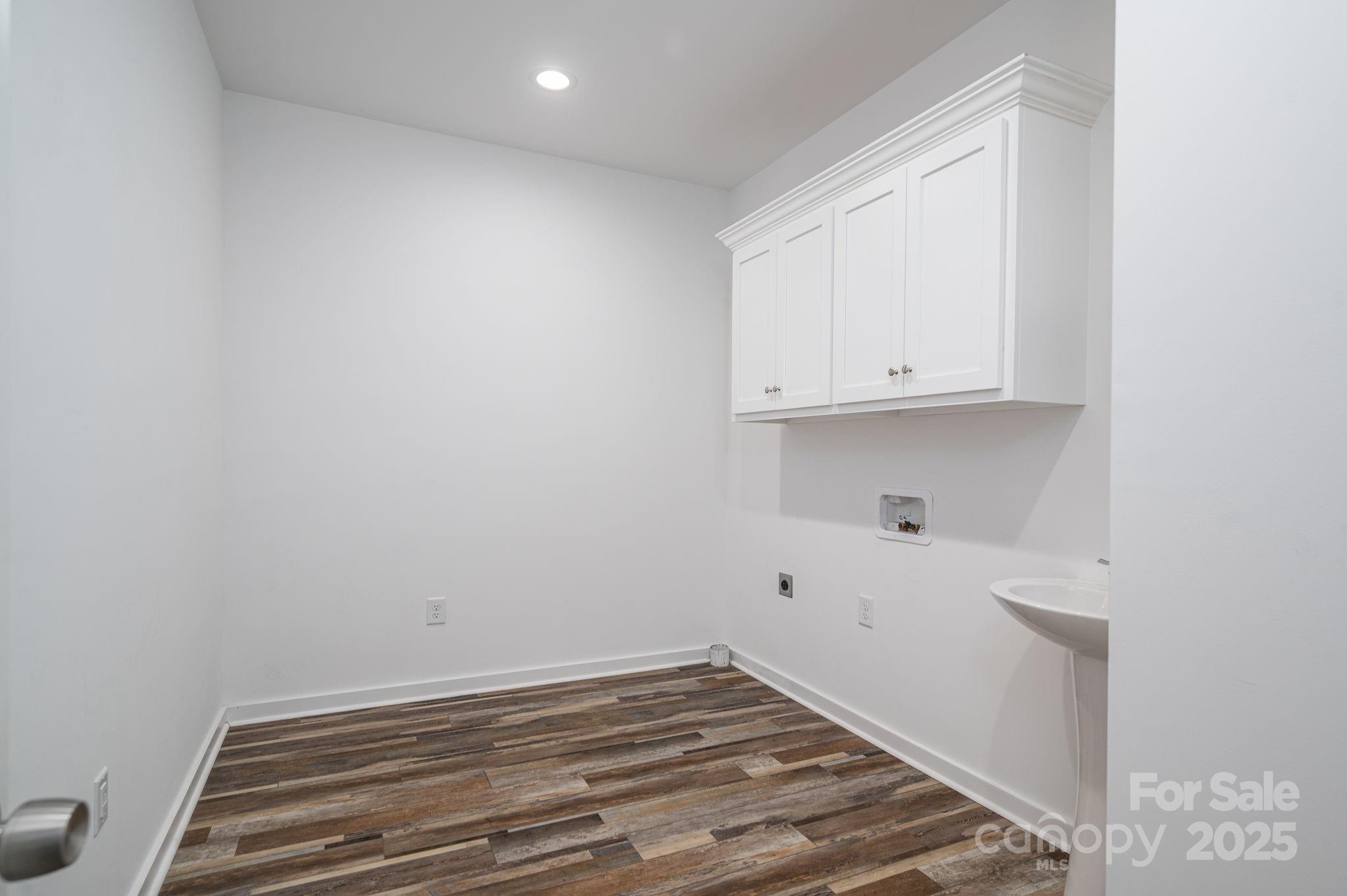 1076 Furnace Road