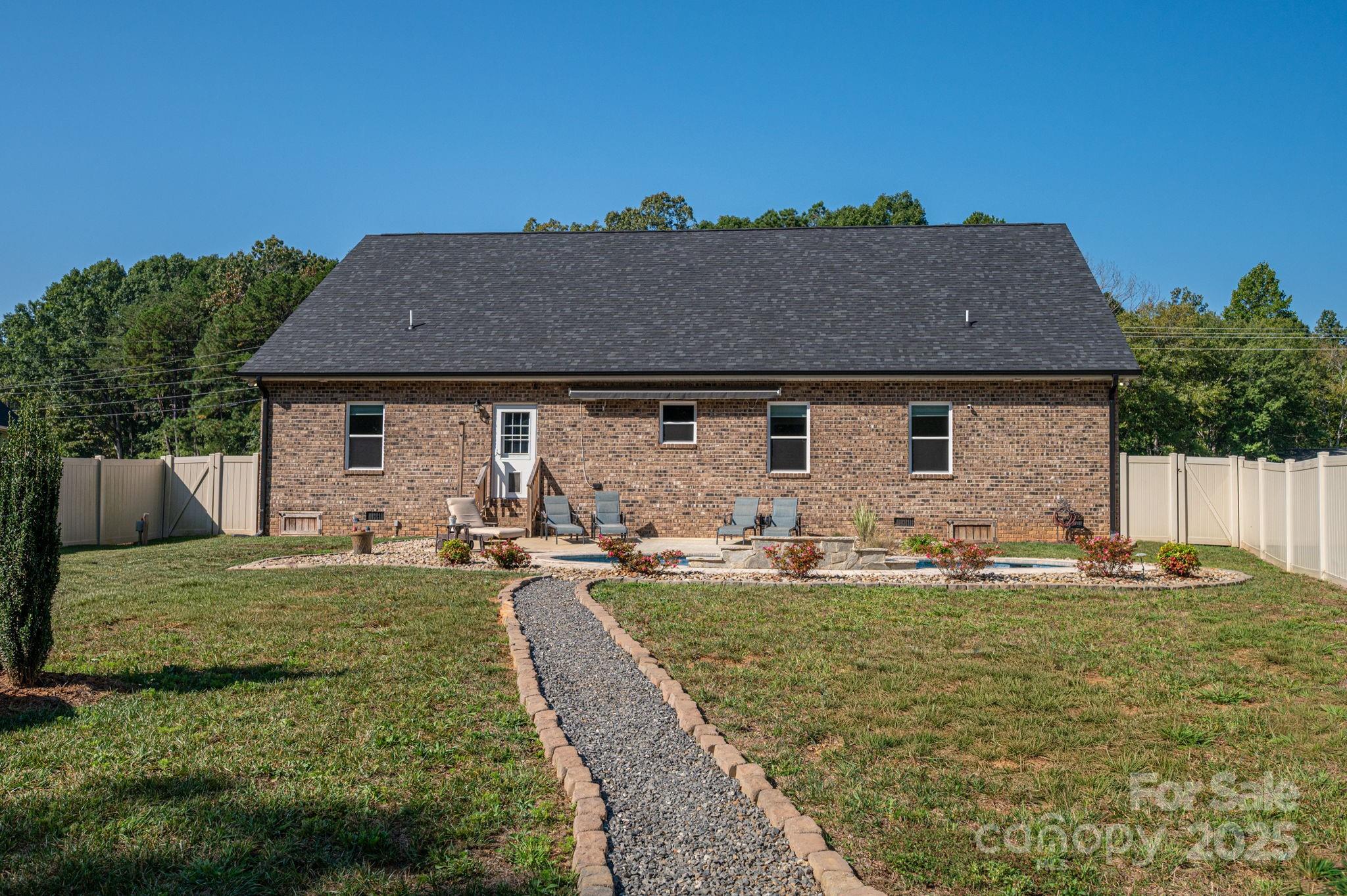 1076 Furnace Road