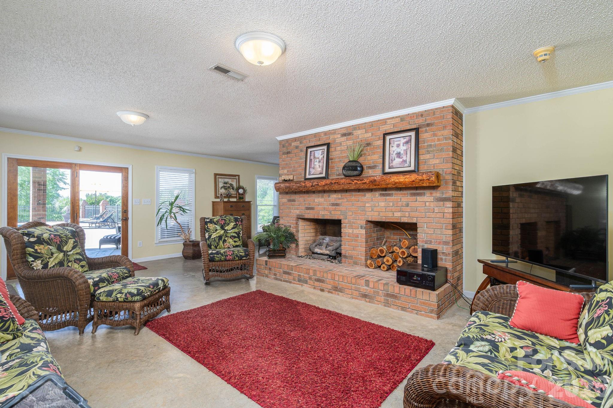 1327 Startown Road
