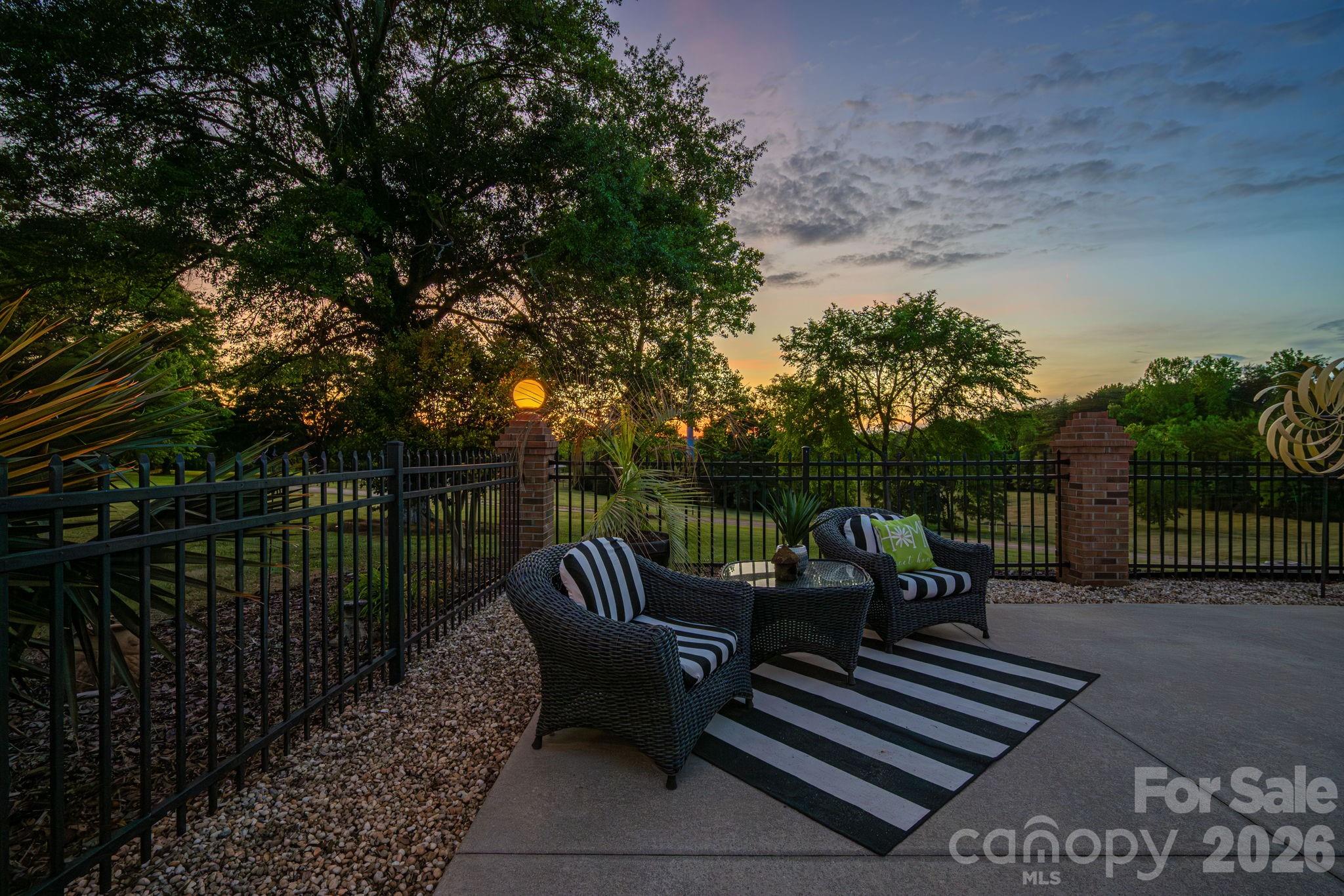 1327 Startown Road