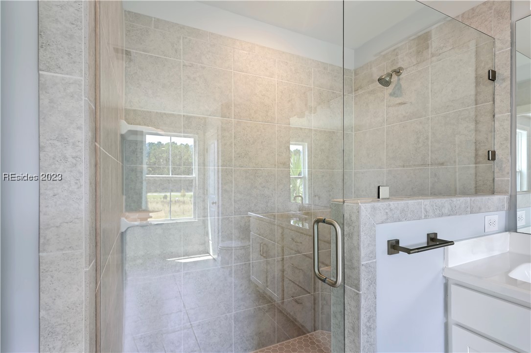 12 Marlowe Way Unit: 6