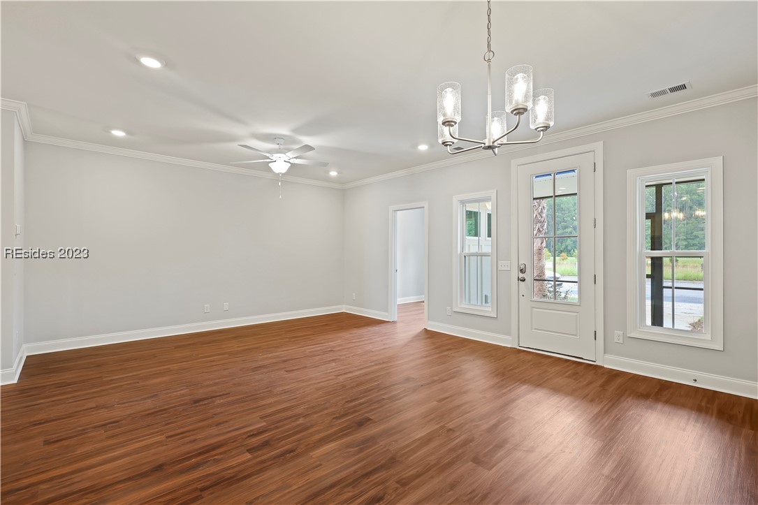 12 Marlowe Way Unit: 6