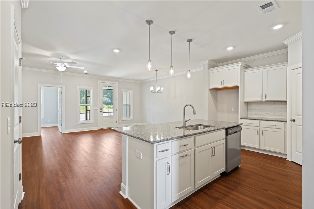12 Marlowe Way Unit: 6