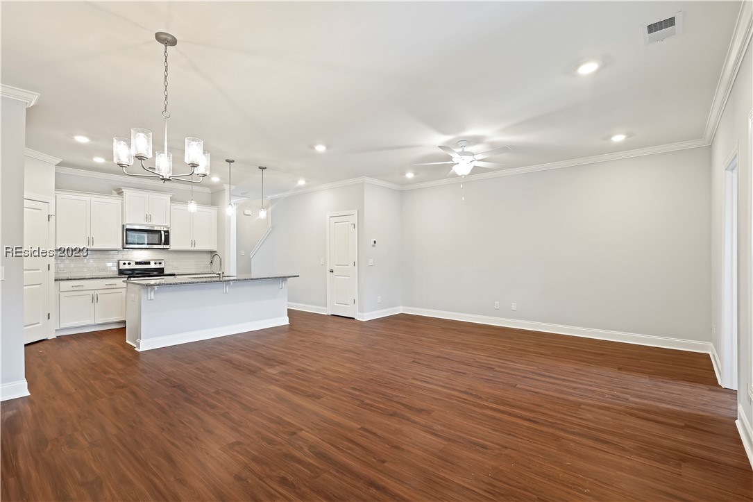 12 Marlowe Way Unit: 6