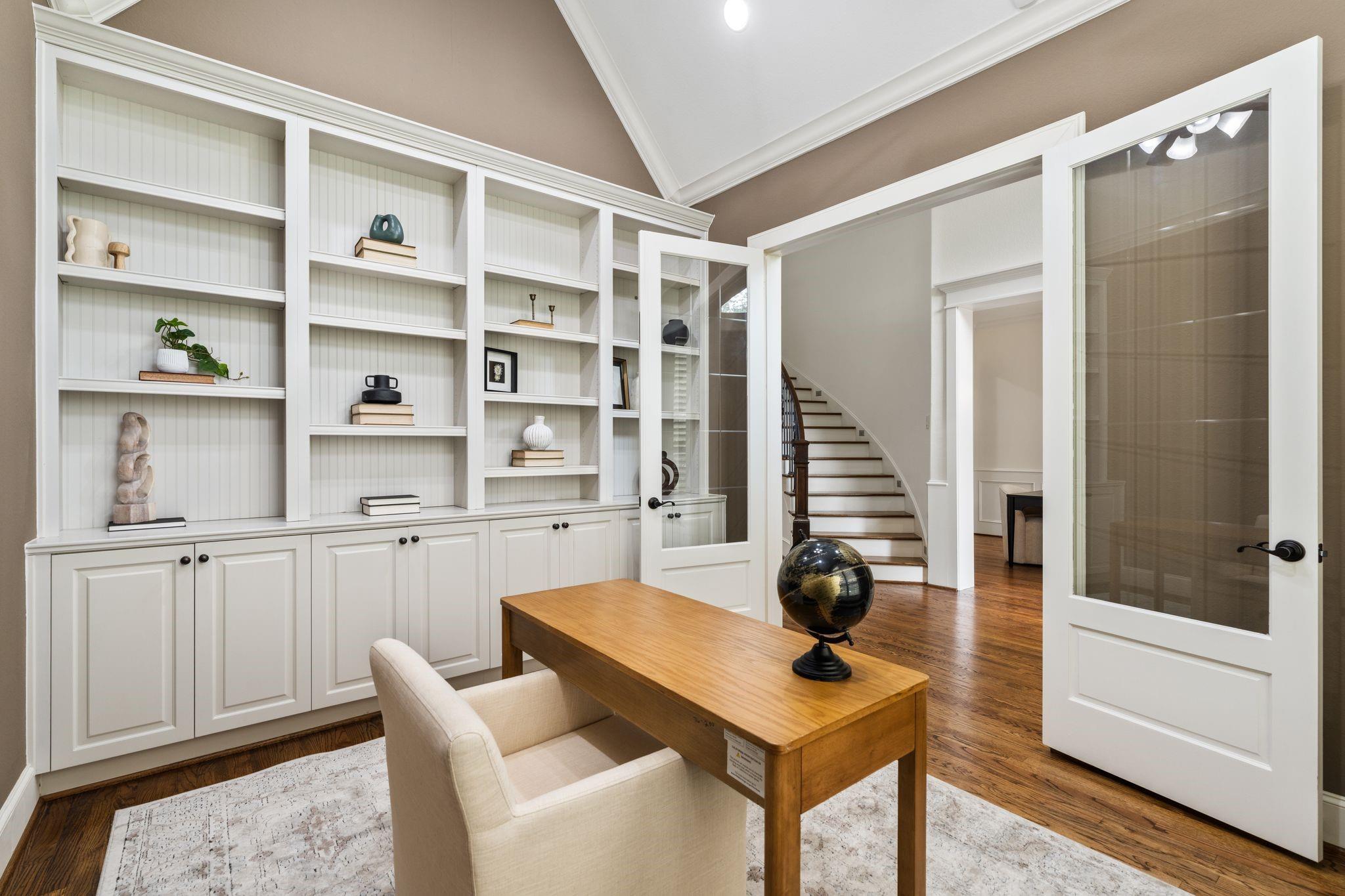 1418 Du Barry Lane
