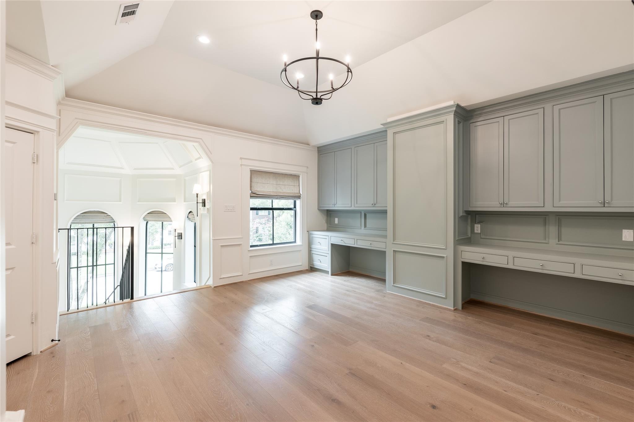 25 Woodsborough Circle