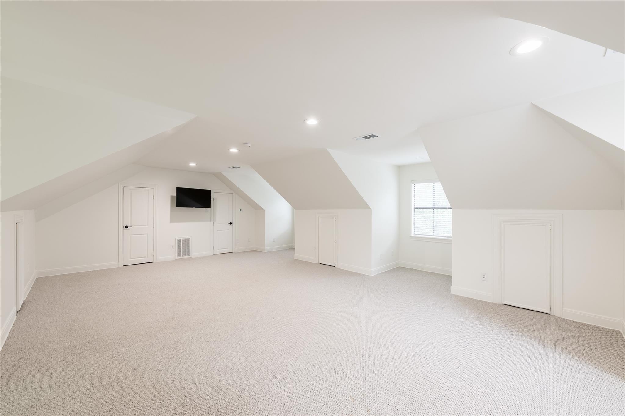 25 Woodsborough Circle