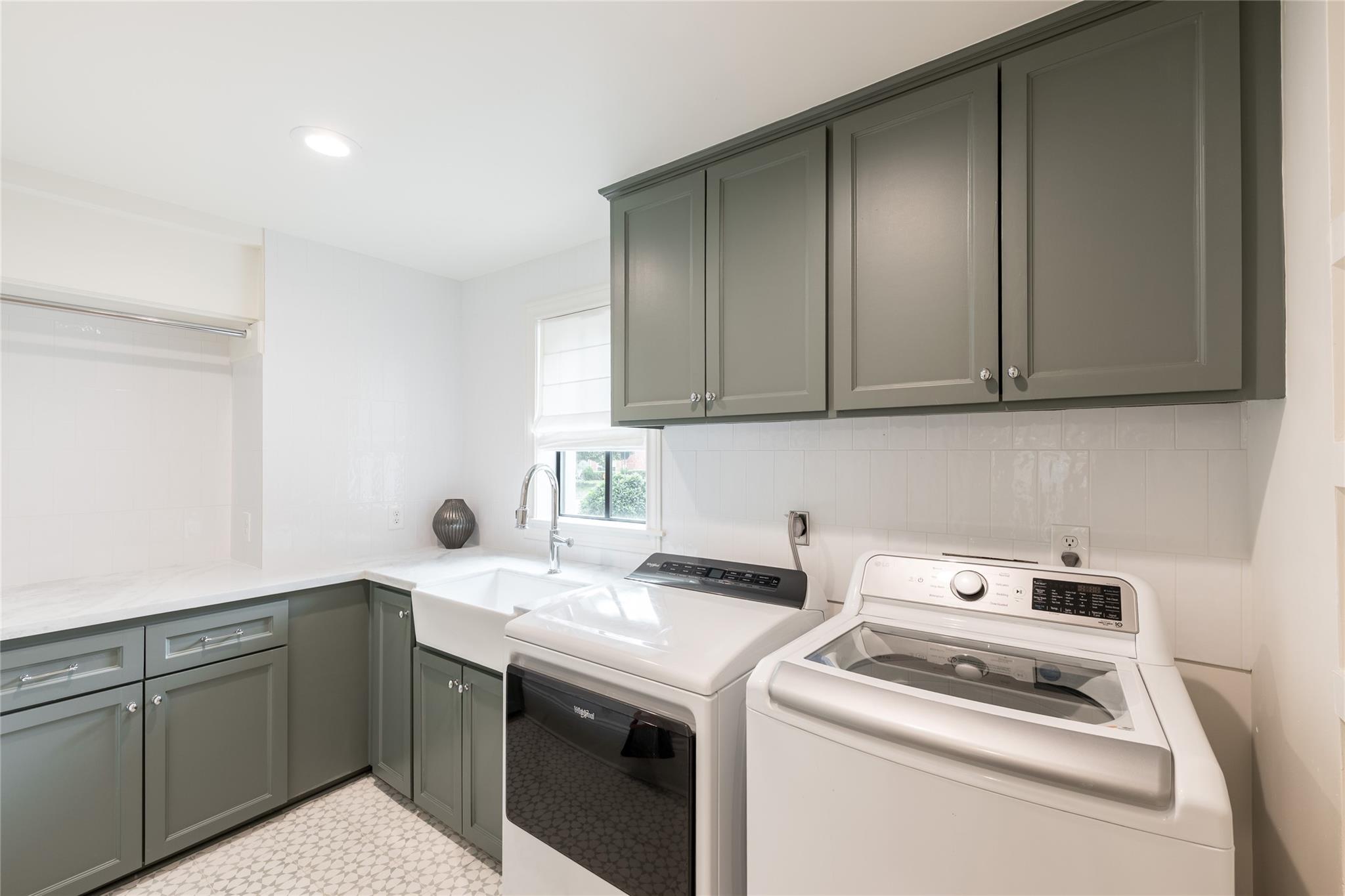 25 Woodsborough Circle