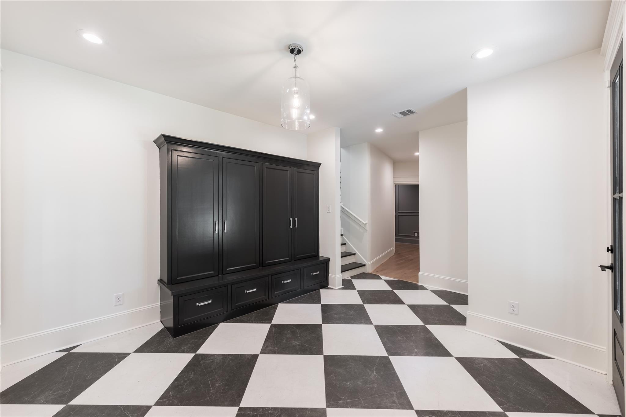 25 Woodsborough Circle