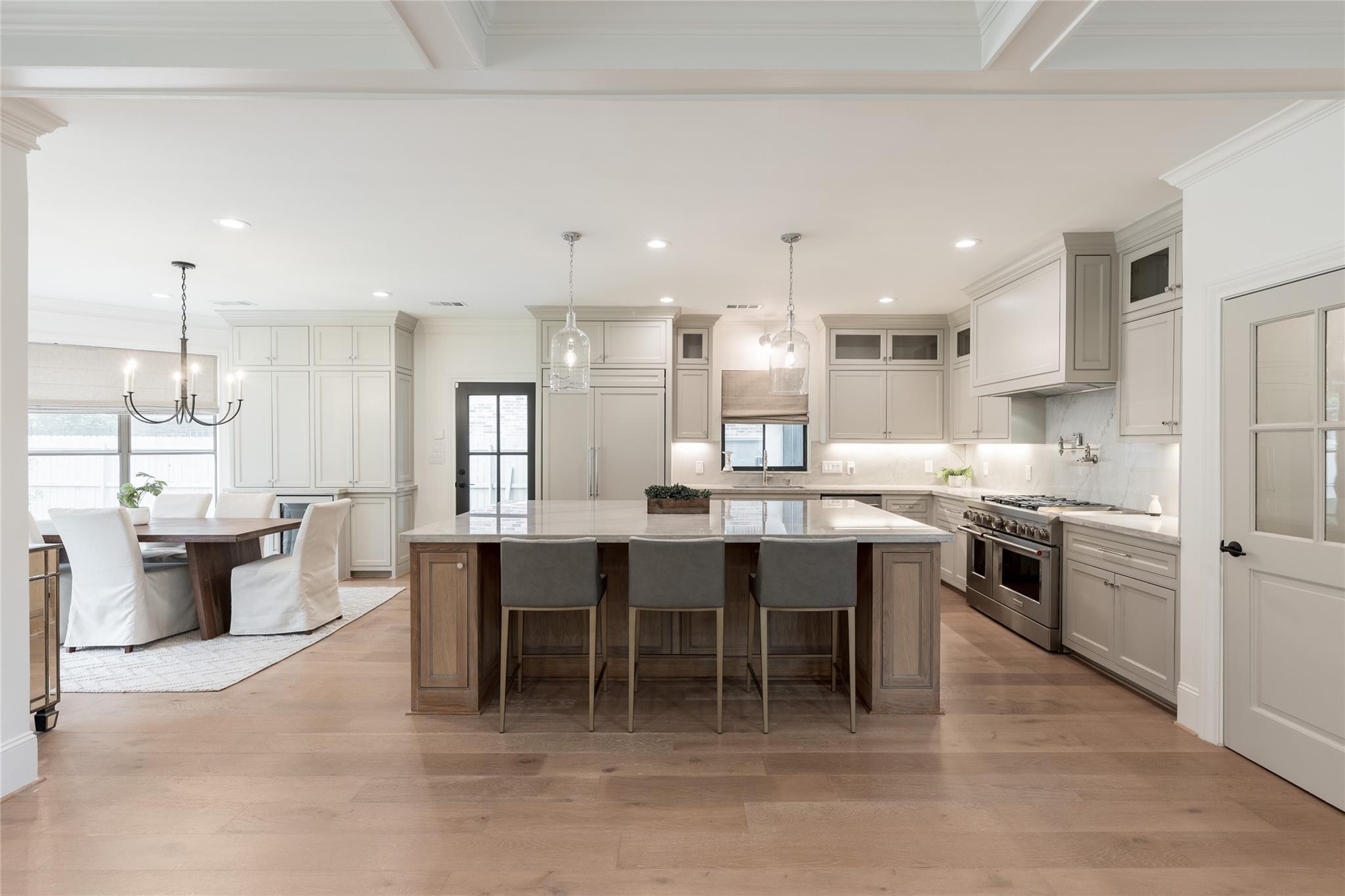 25 Woodsborough Circle