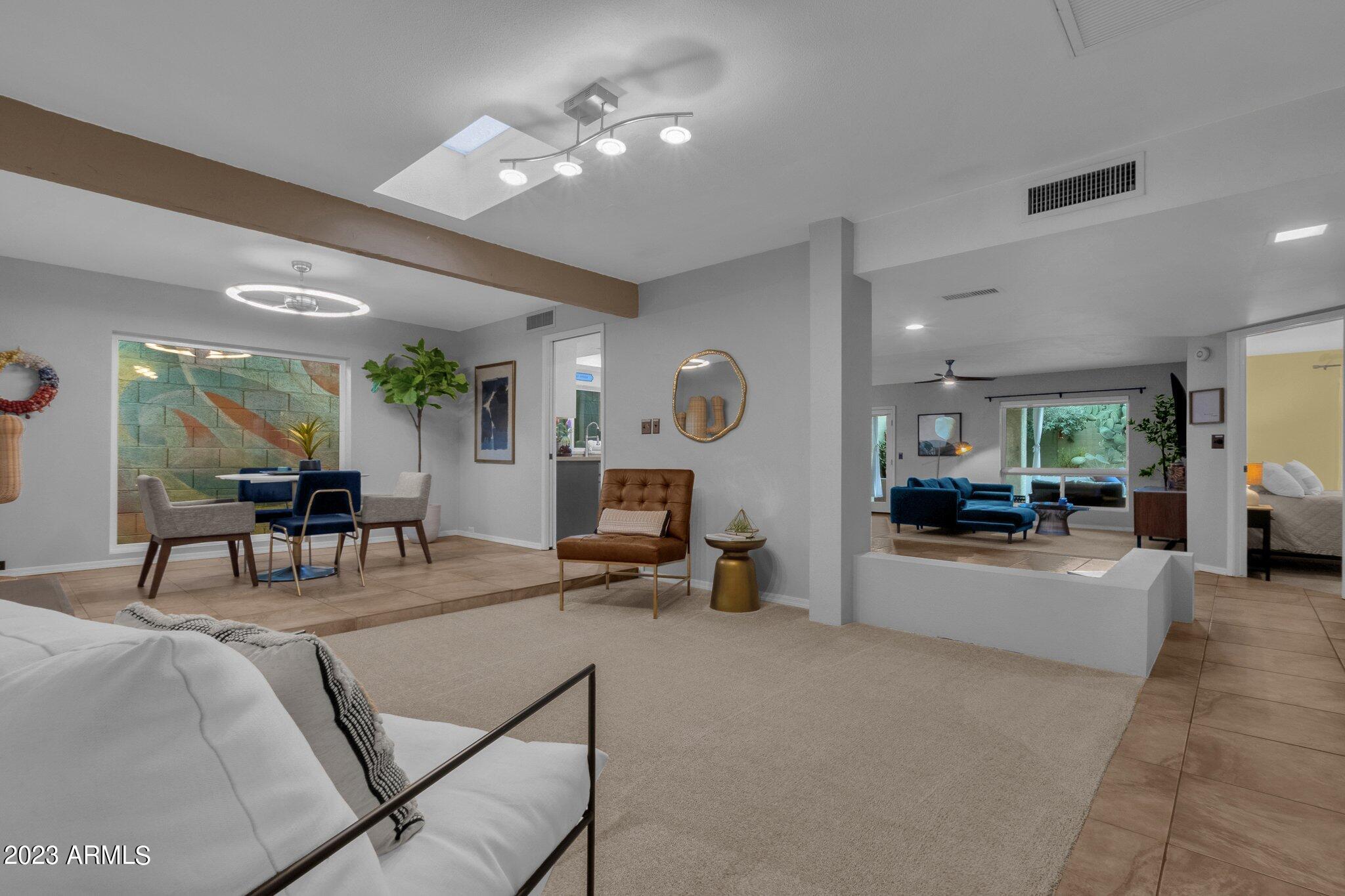 4611 E DESERT Drive