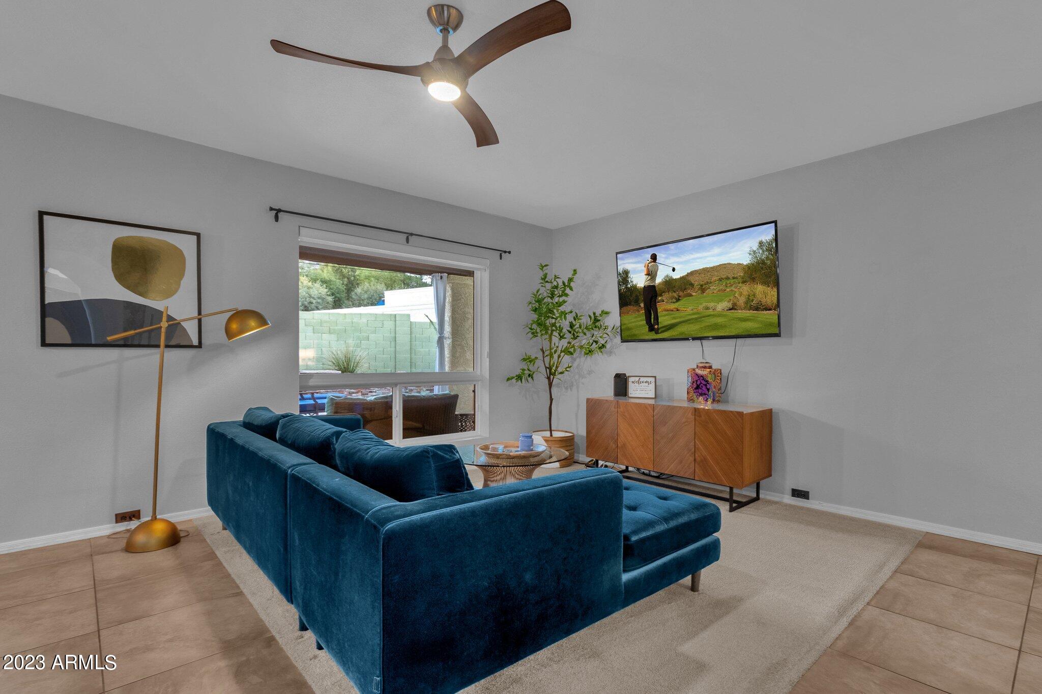 4611 E DESERT Drive