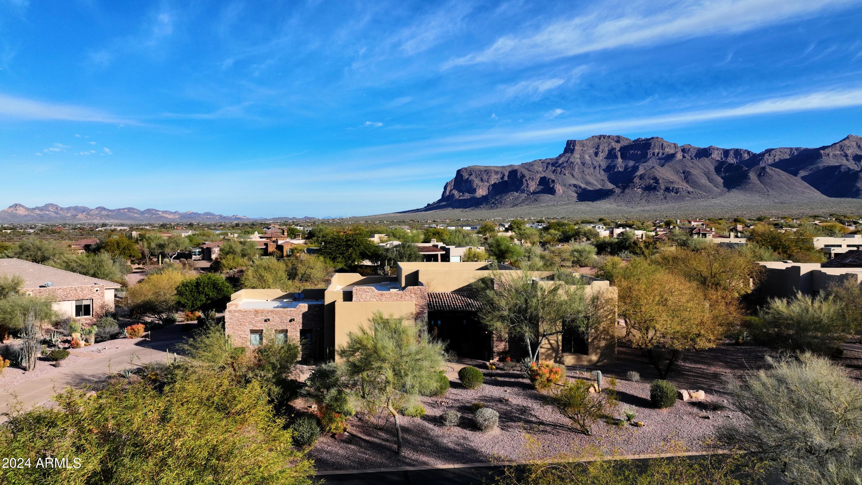 6330 E FLAT IRON Loop