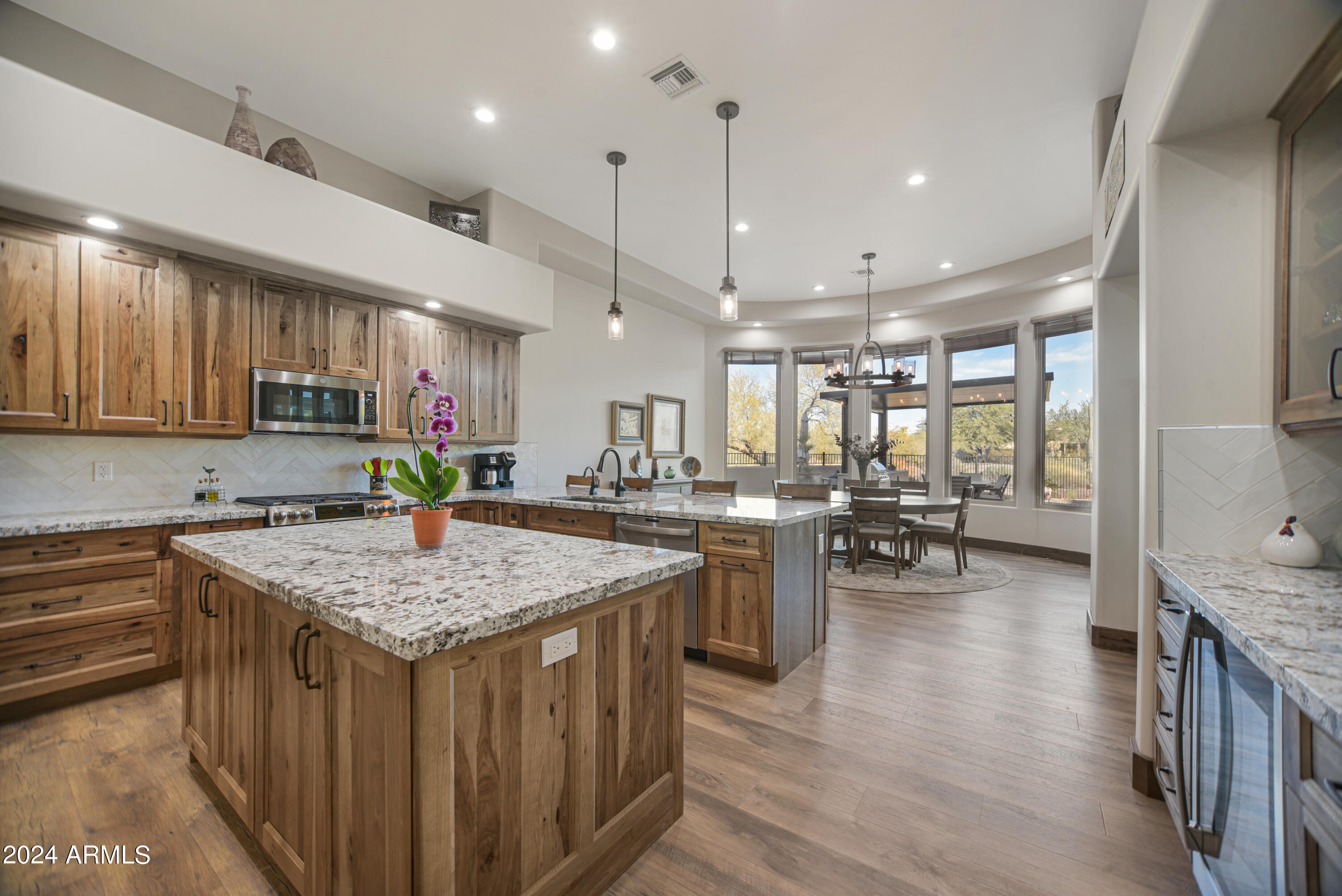 6330 E FLAT IRON Loop