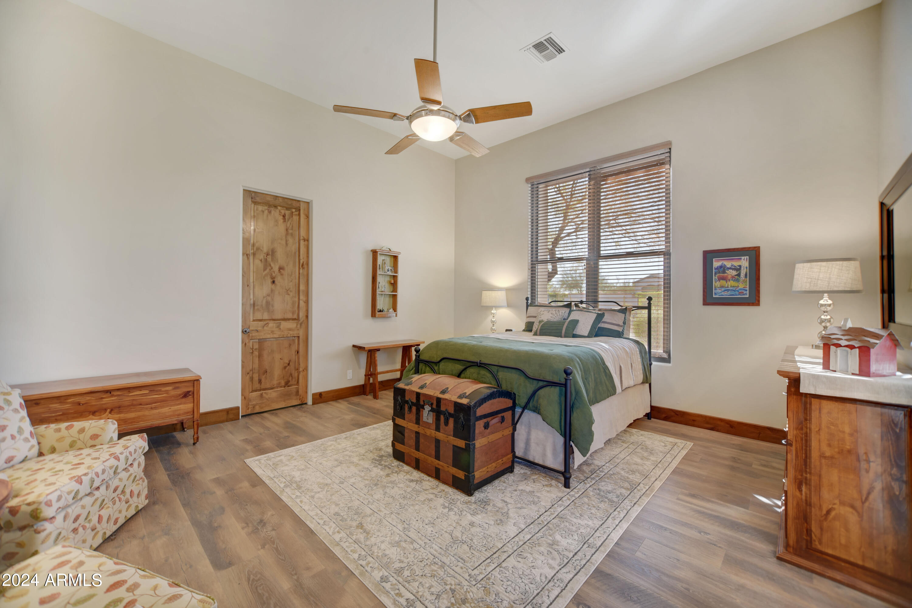 6330 E FLAT IRON Loop