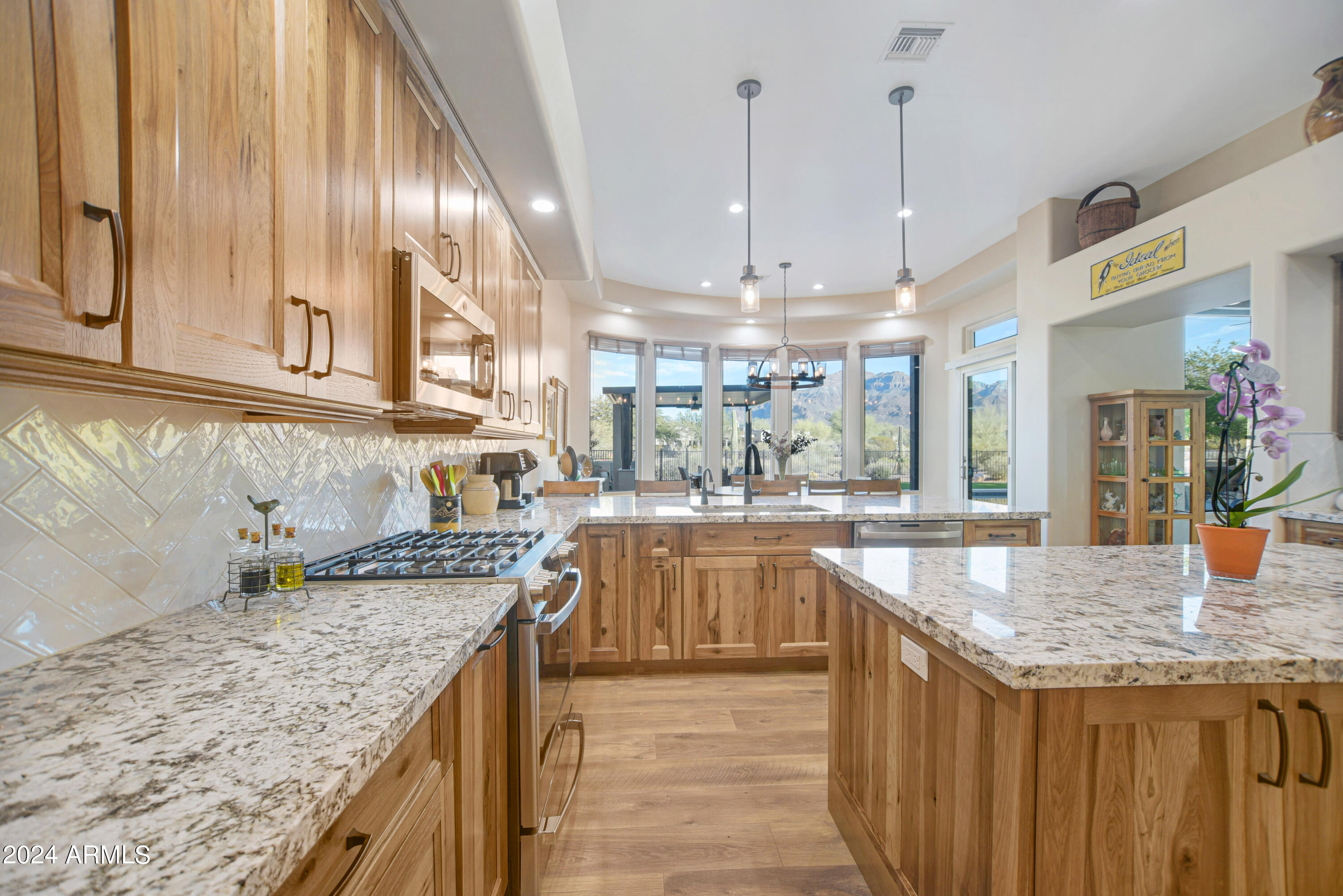 6330 E FLAT IRON Loop