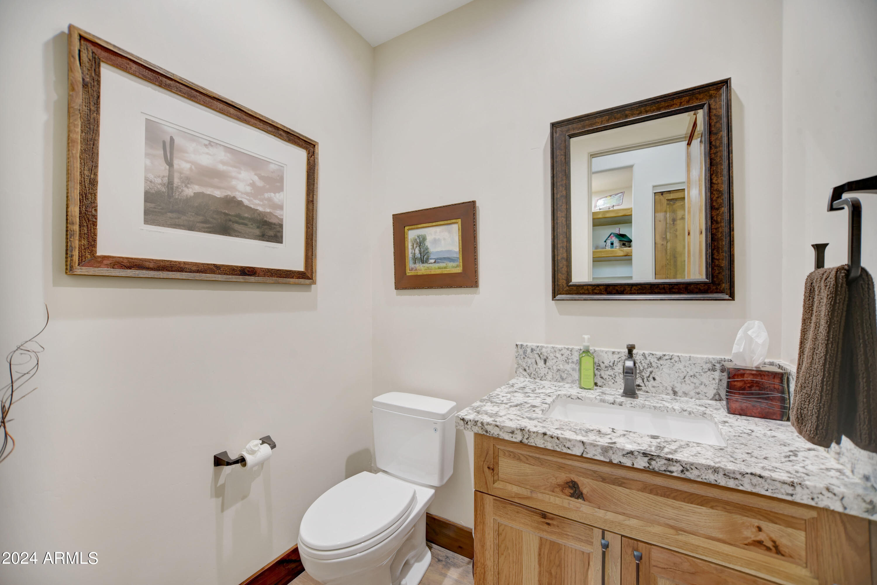 6330 E FLAT IRON Loop