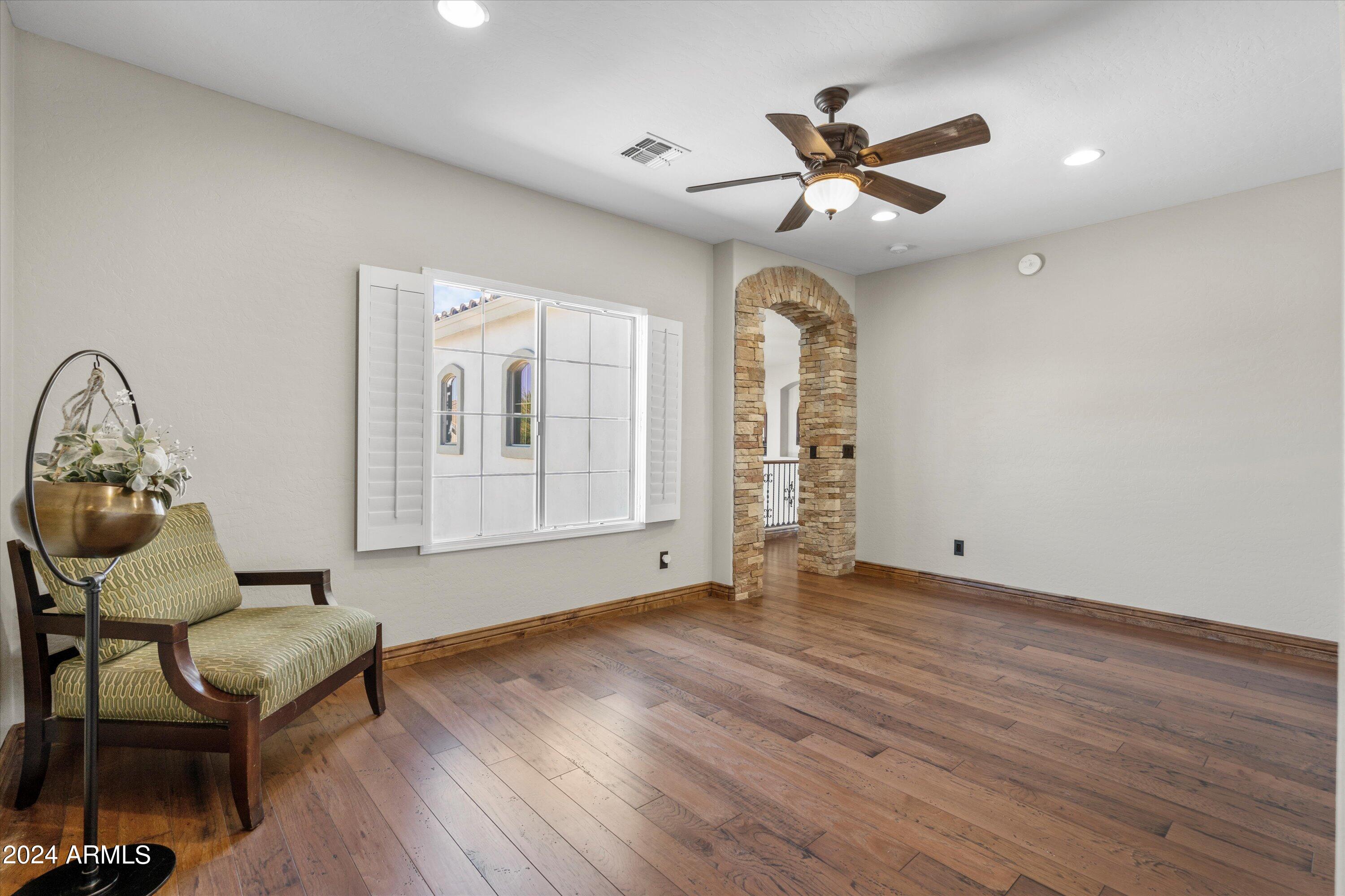 1835 E SCORPIO Place