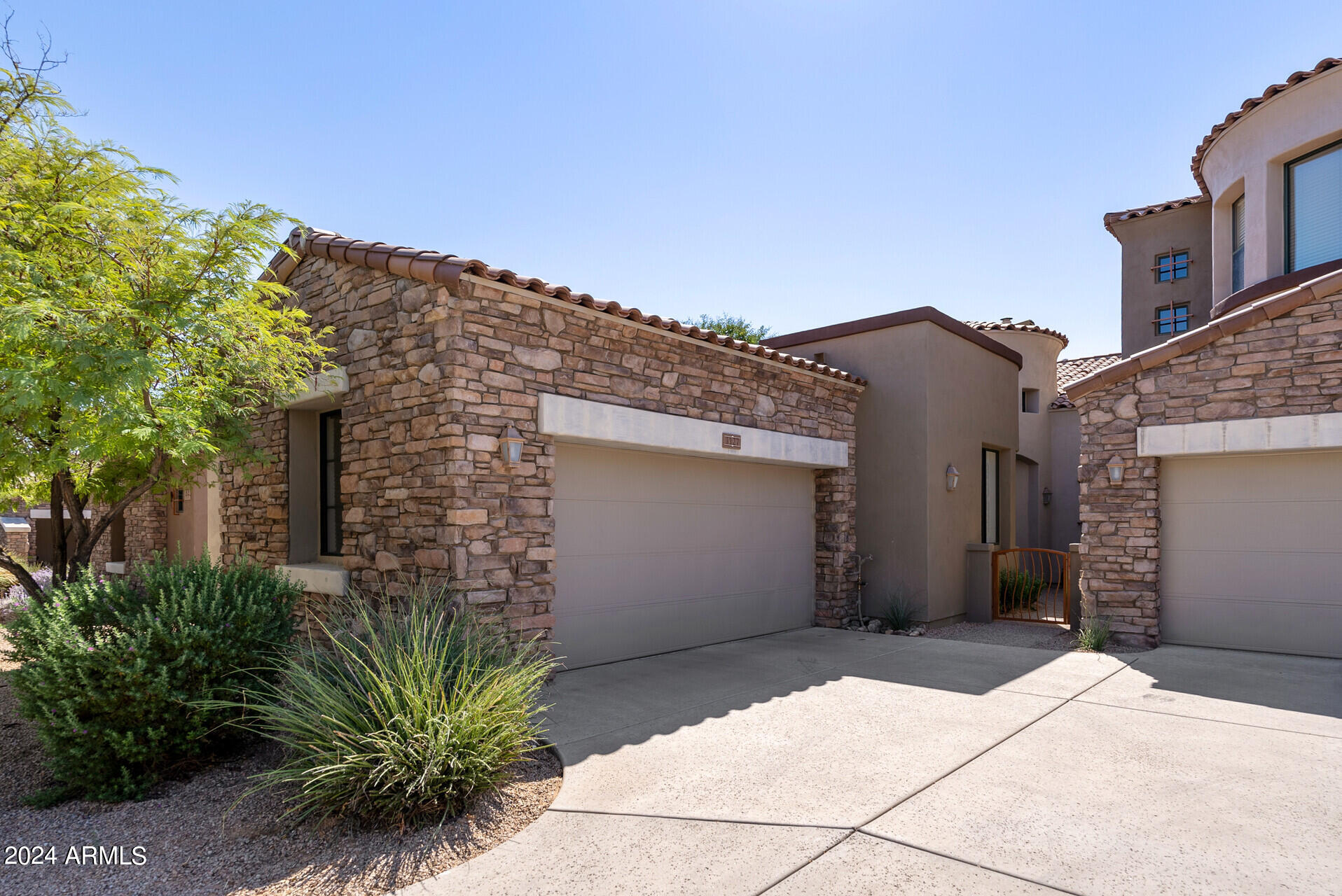 19550 N GRAYHAWK Drive # 1127