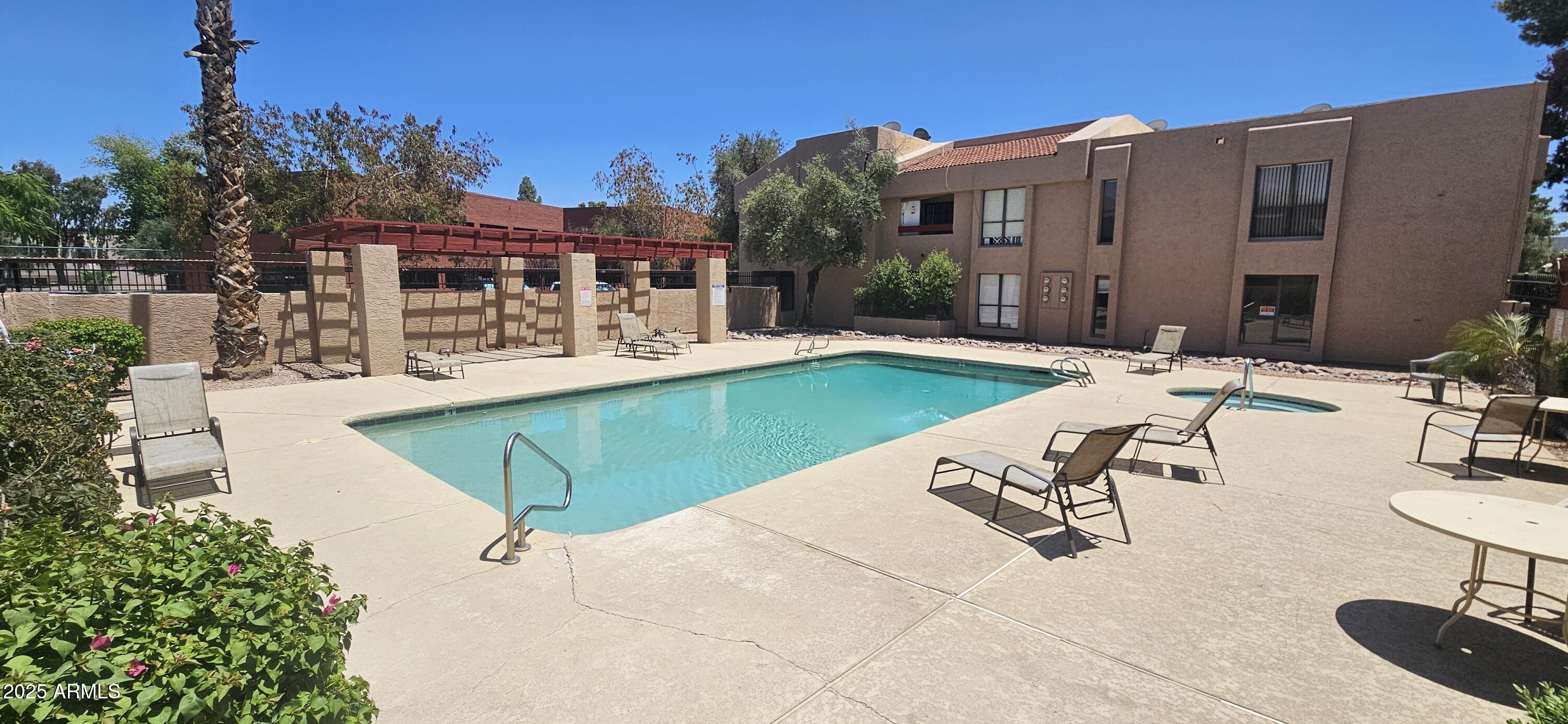 3131 W COCHISE Drive, 256