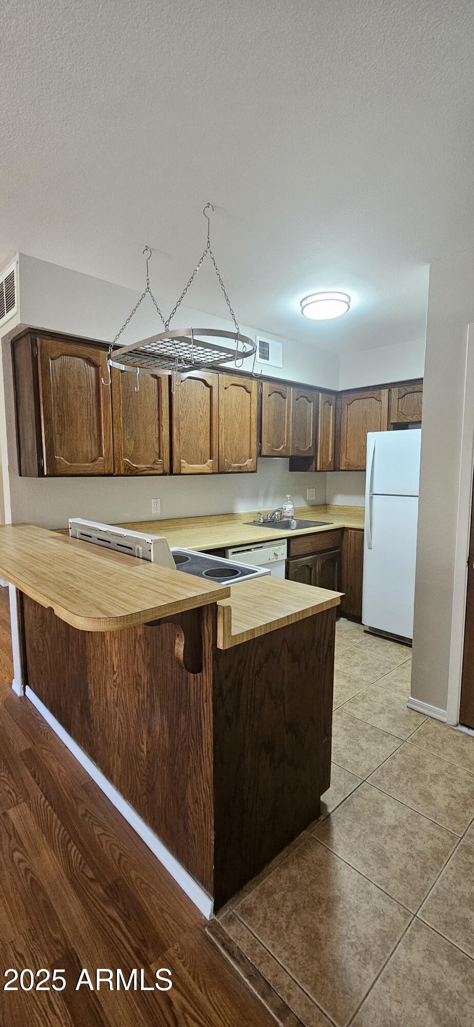 3131 W COCHISE Drive, 256