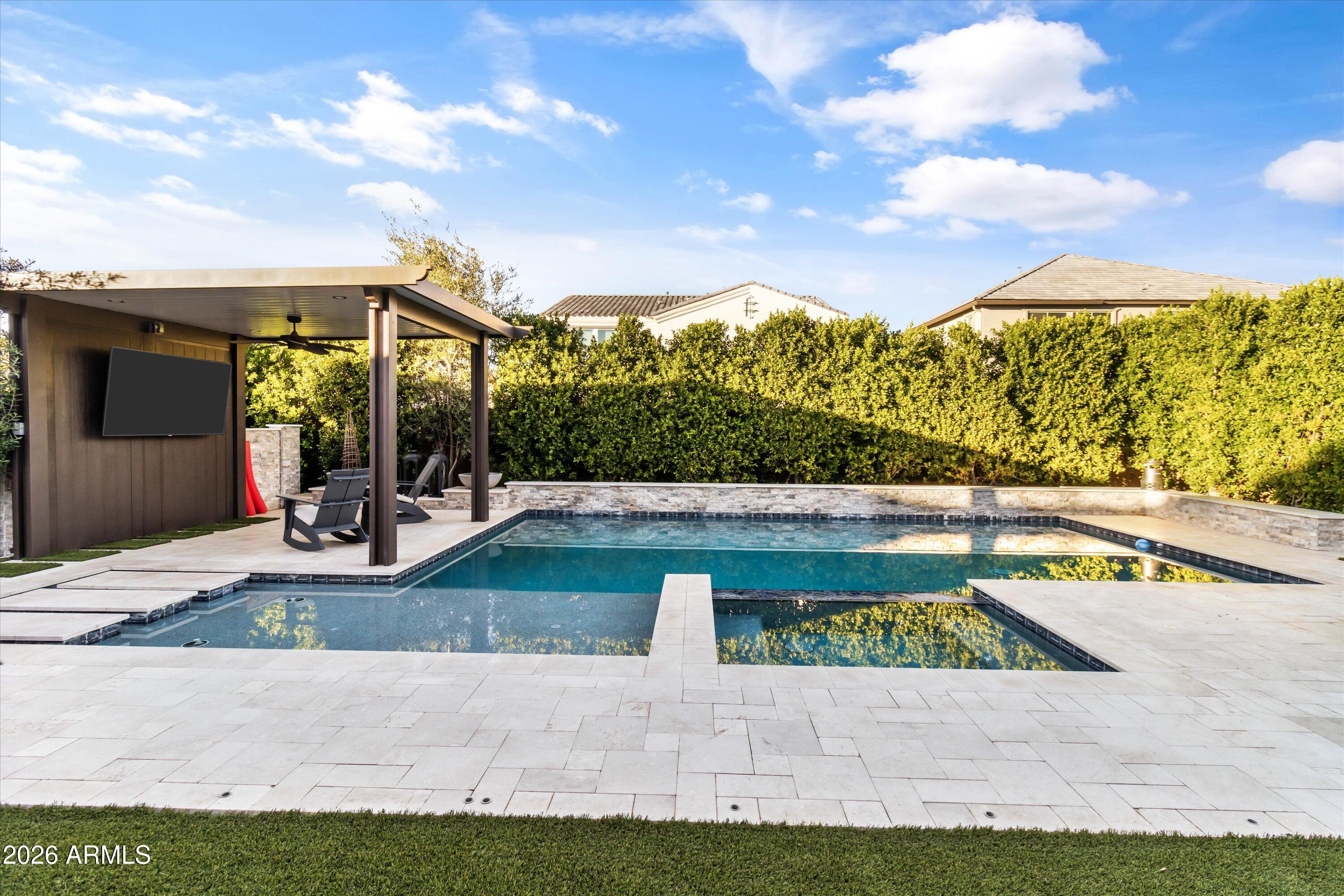 2278 E WARBLER Road