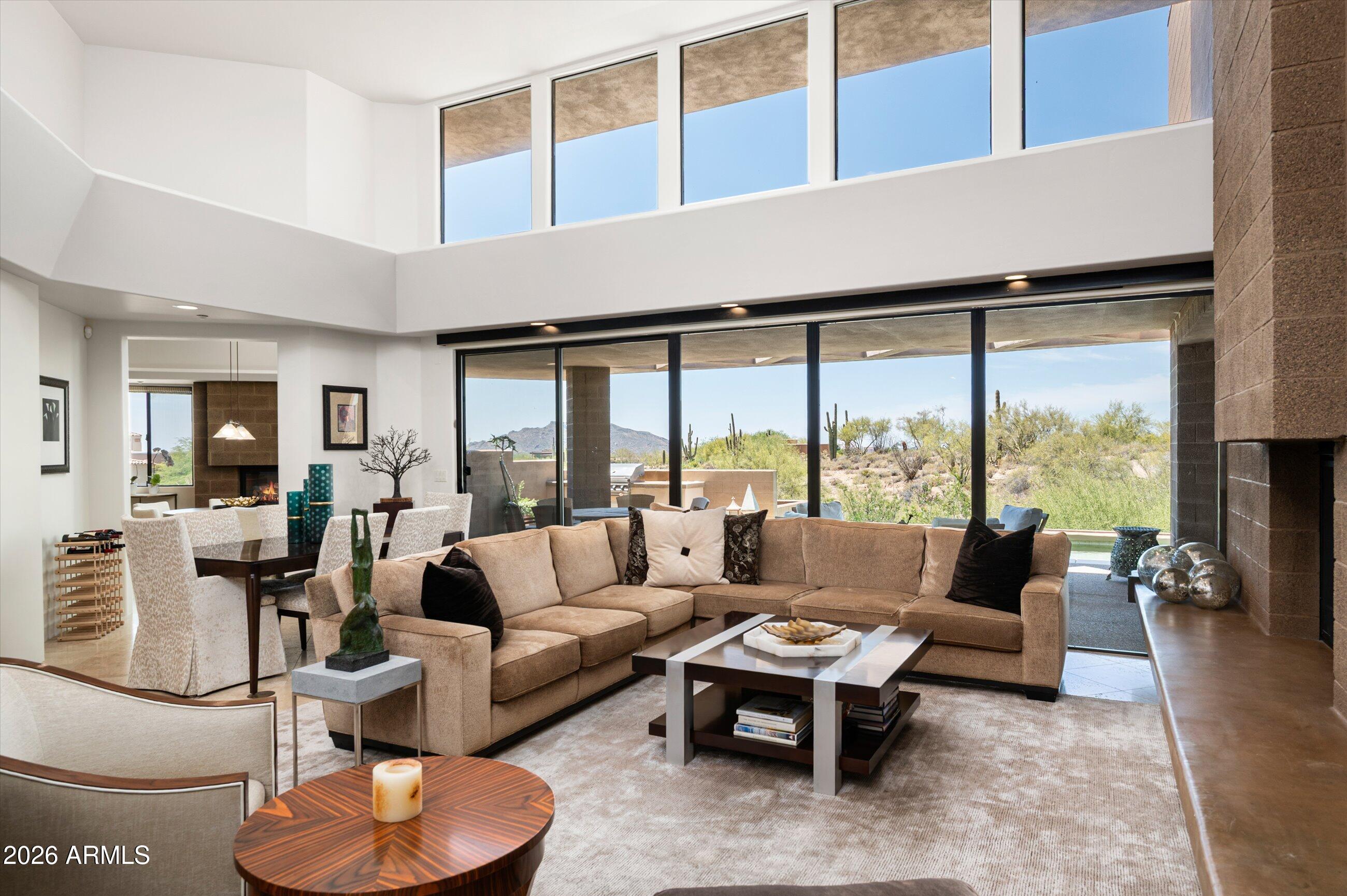 9216 E SKY LINE Drive