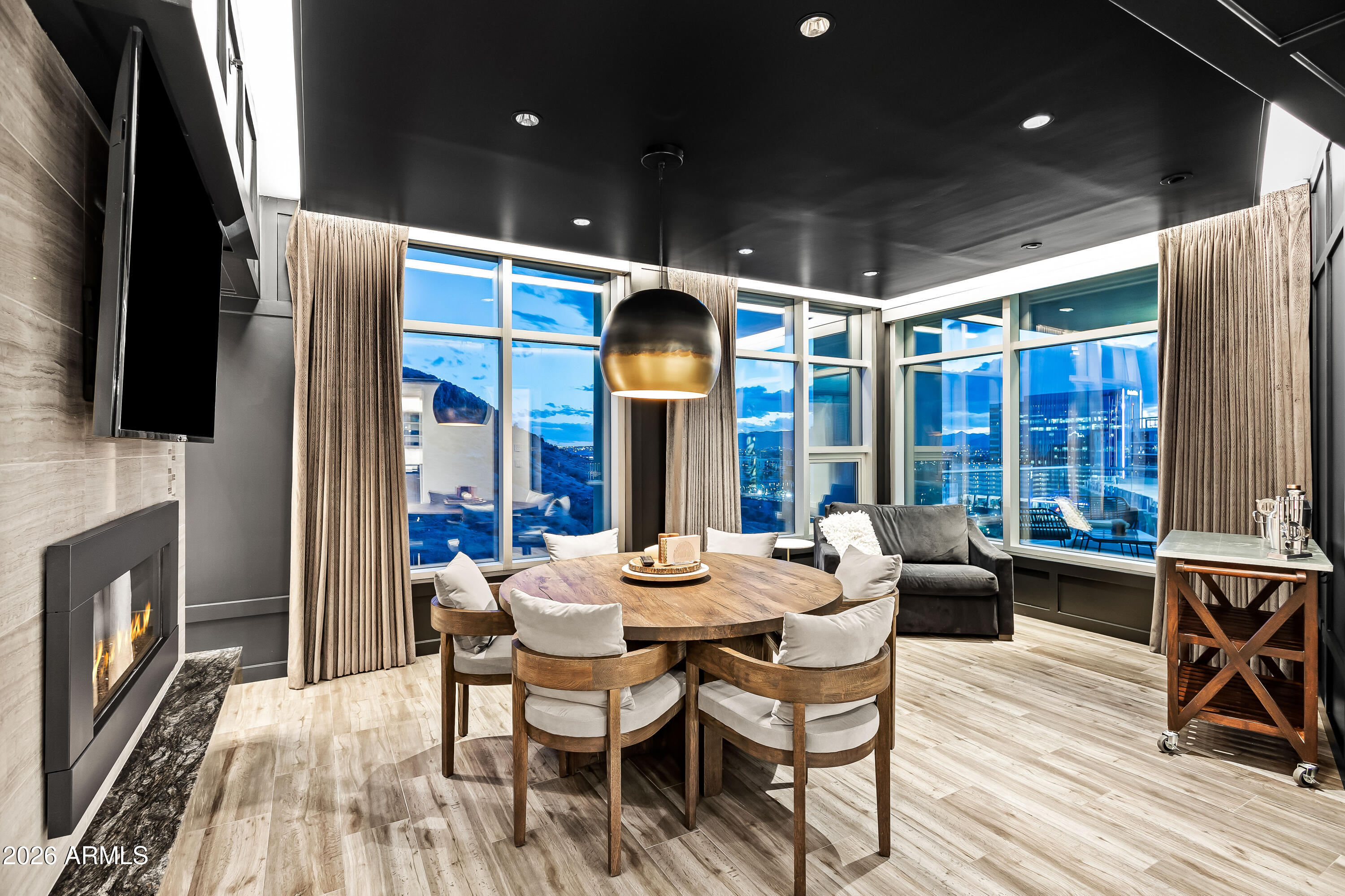 140 E RIO SALADO Parkway 1201
