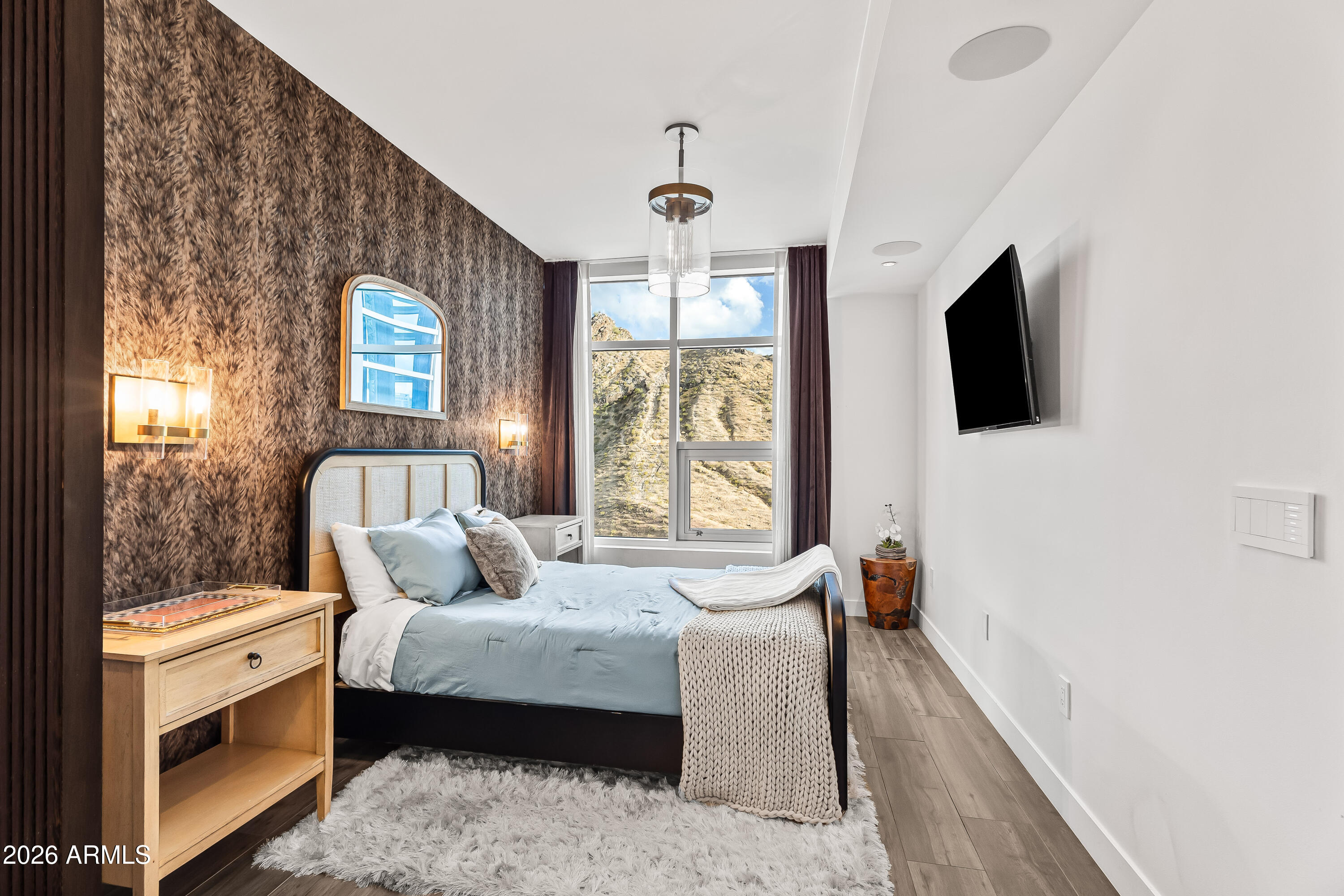 140 E RIO SALADO Parkway 1201