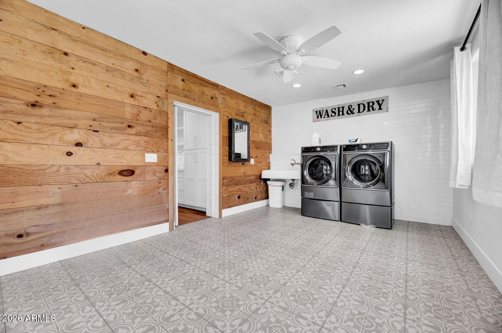 165 E WATER TANK Road