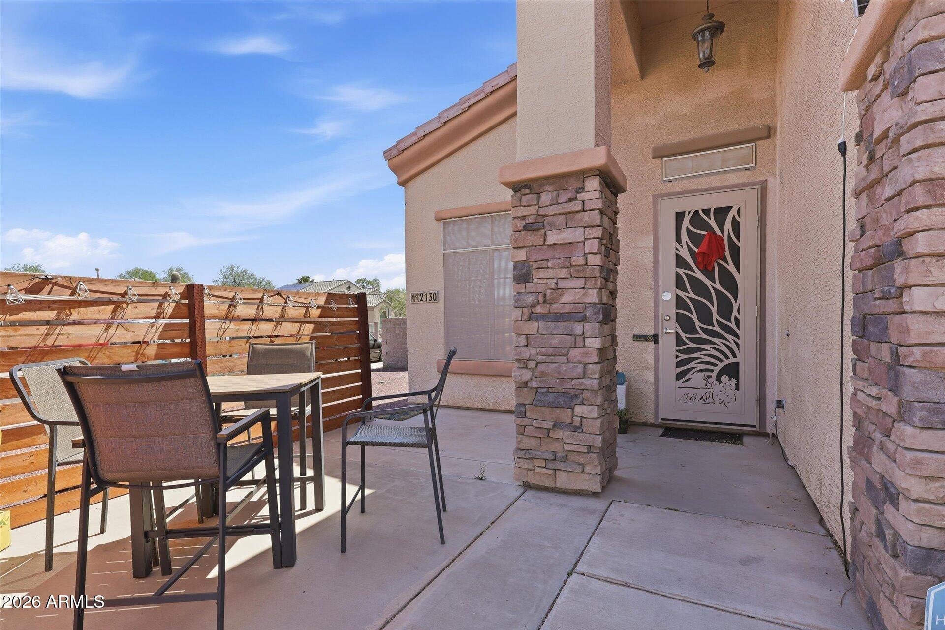 2130 N CYPRESS POINT Way