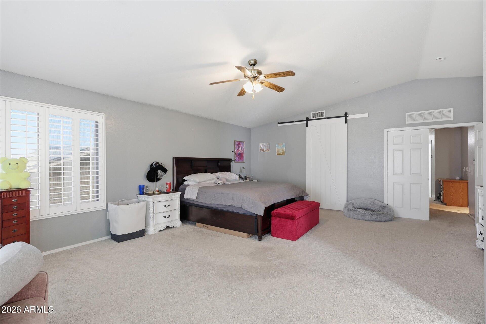 2130 N CYPRESS POINT Way