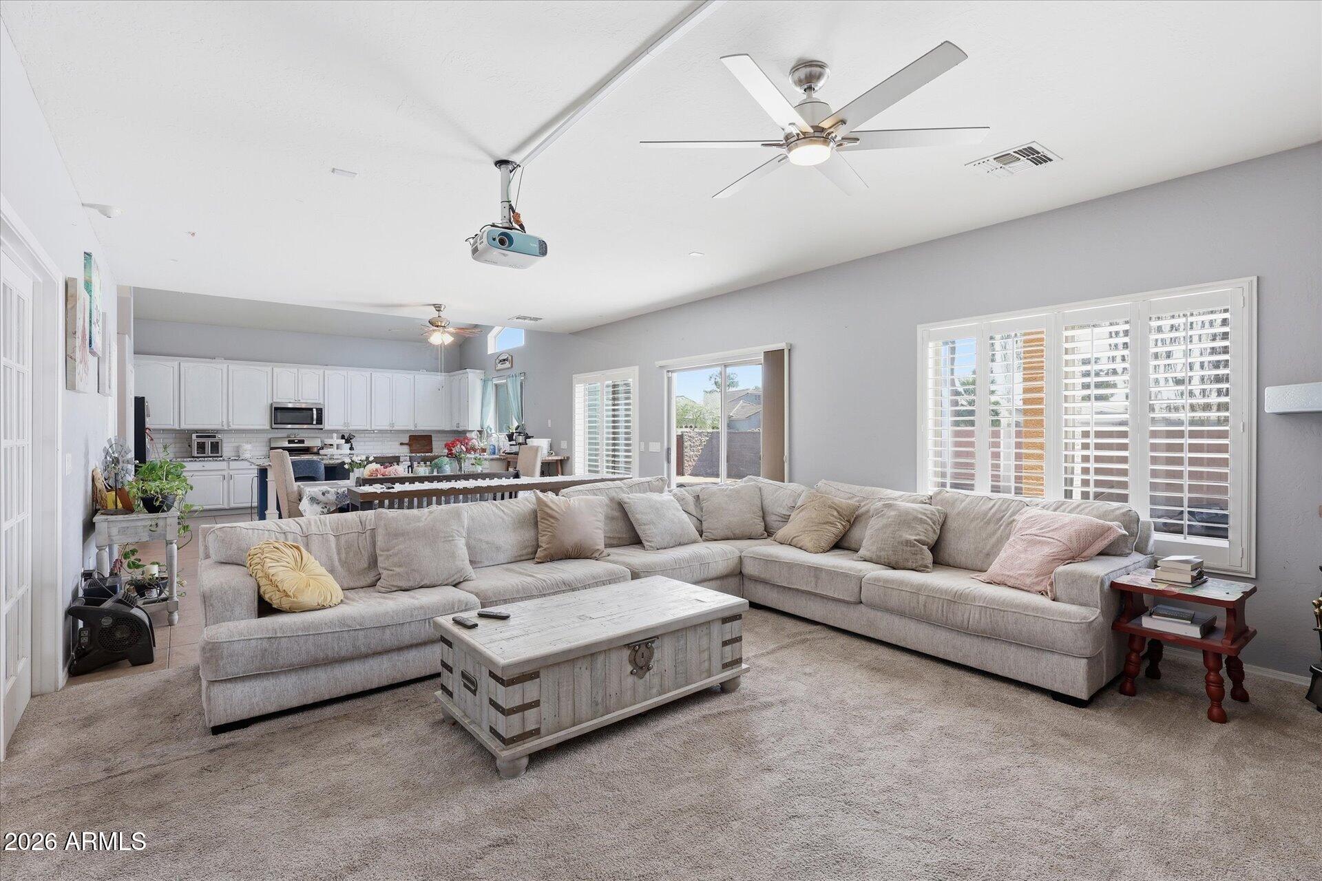 2130 N CYPRESS POINT Way