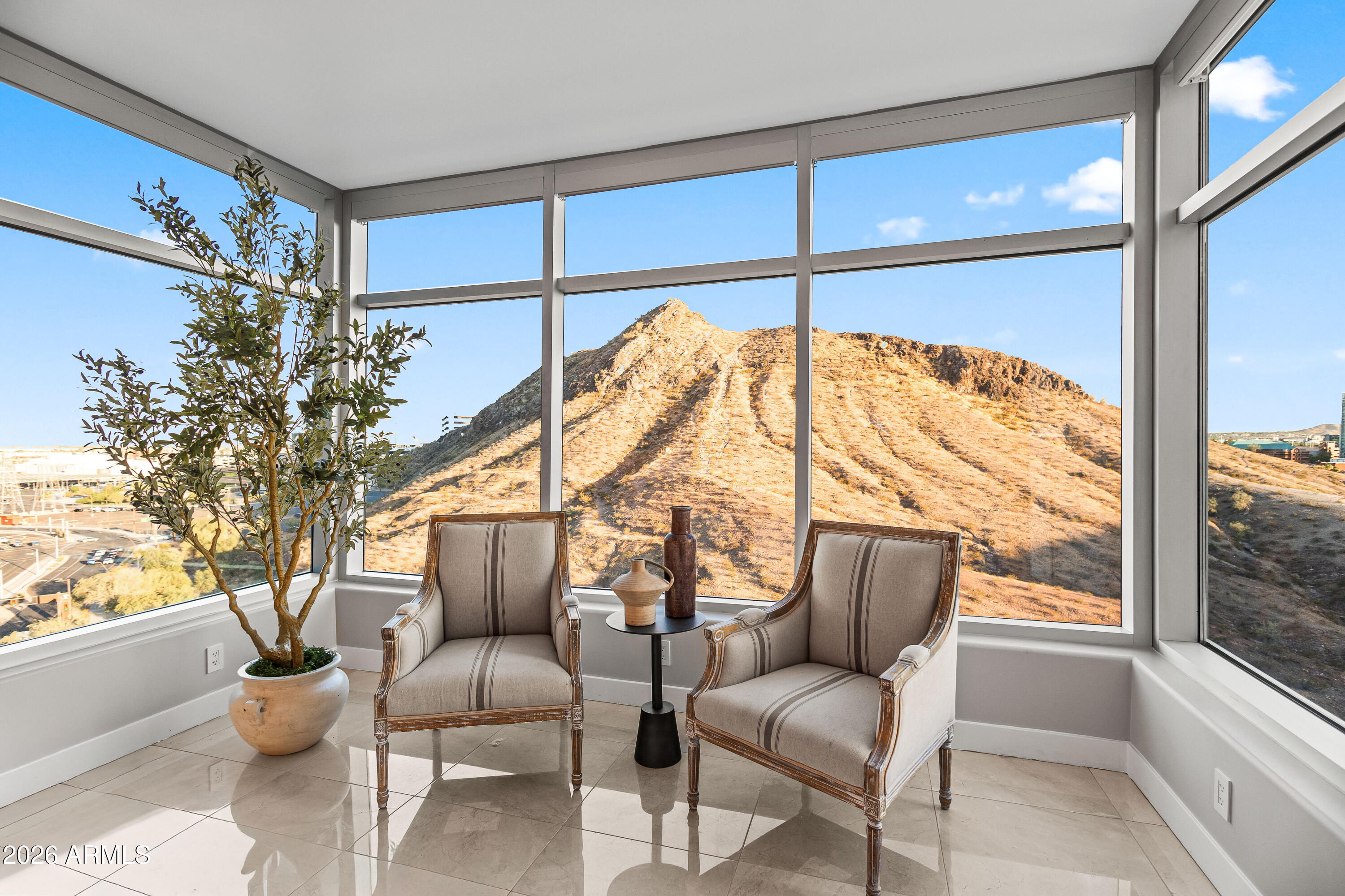 140 E RIO SALADO Parkway 1101
