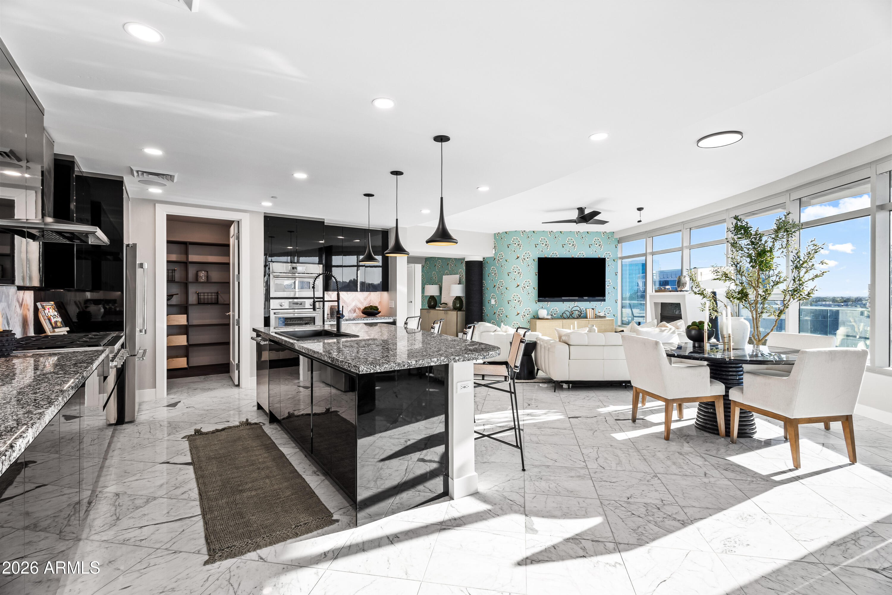 140 E RIO SALADO Parkway 1103
