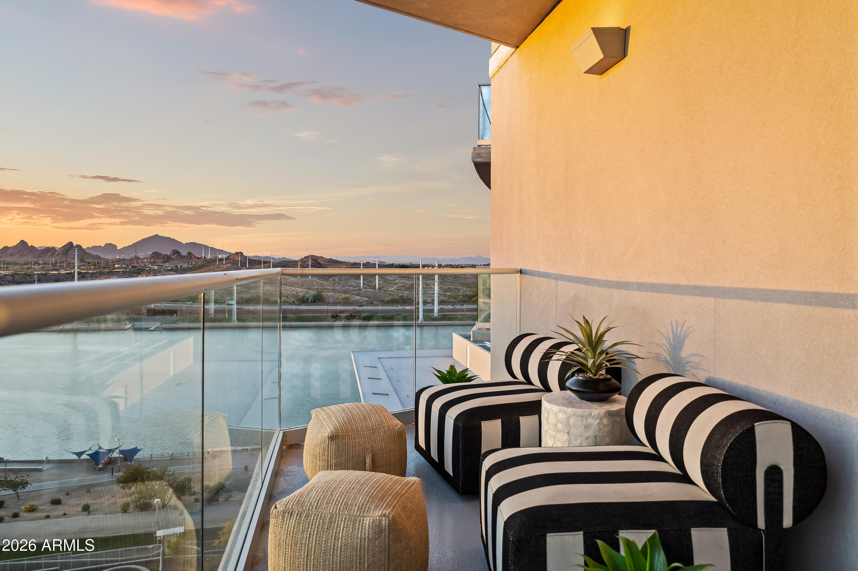 140 E RIO SALADO Parkway 1103