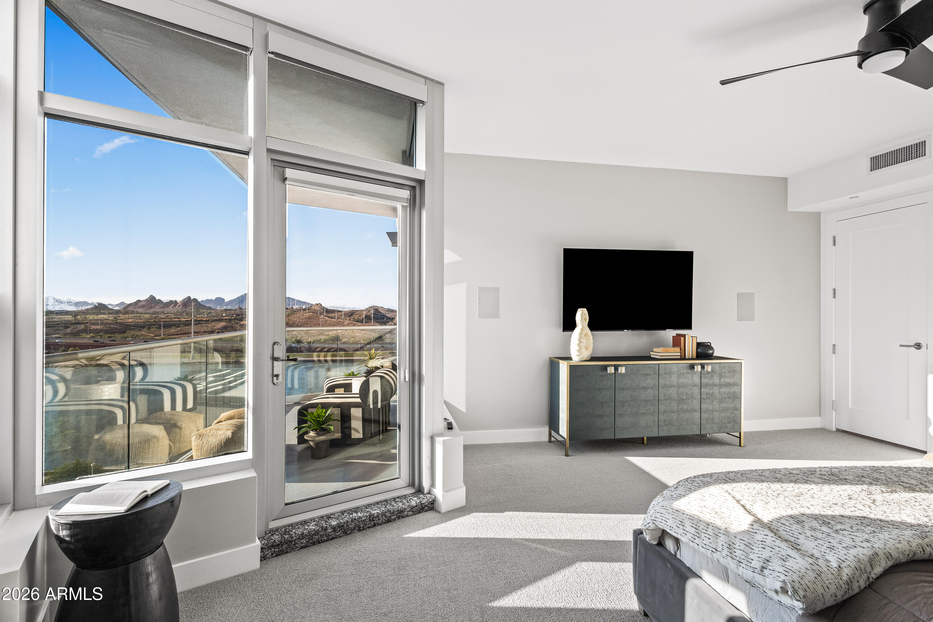 140 E RIO SALADO Parkway 1103