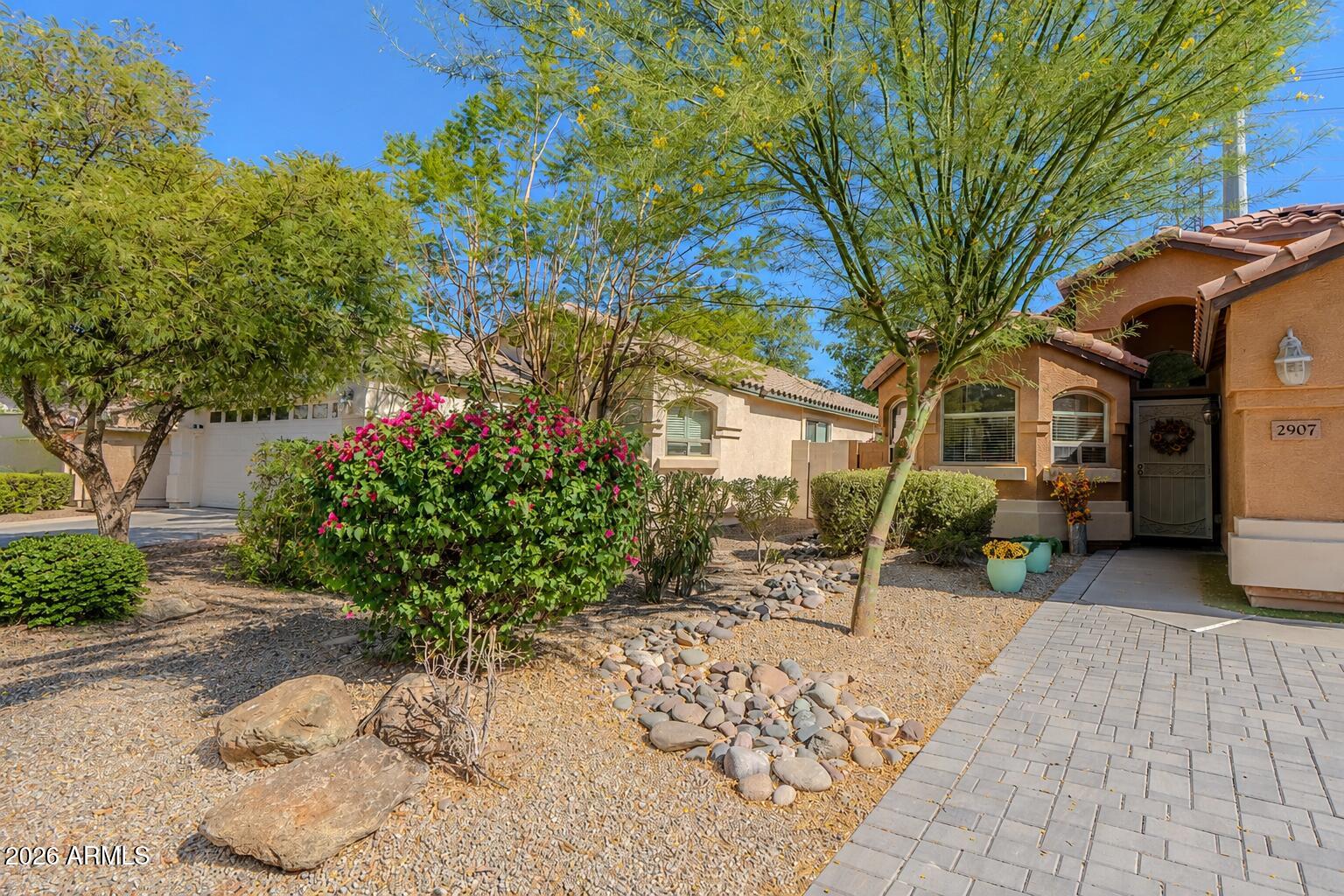 2907 E WHISPERING WIND Drive