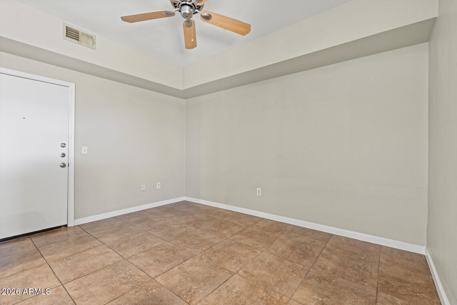 1701 E COLTER Street 147