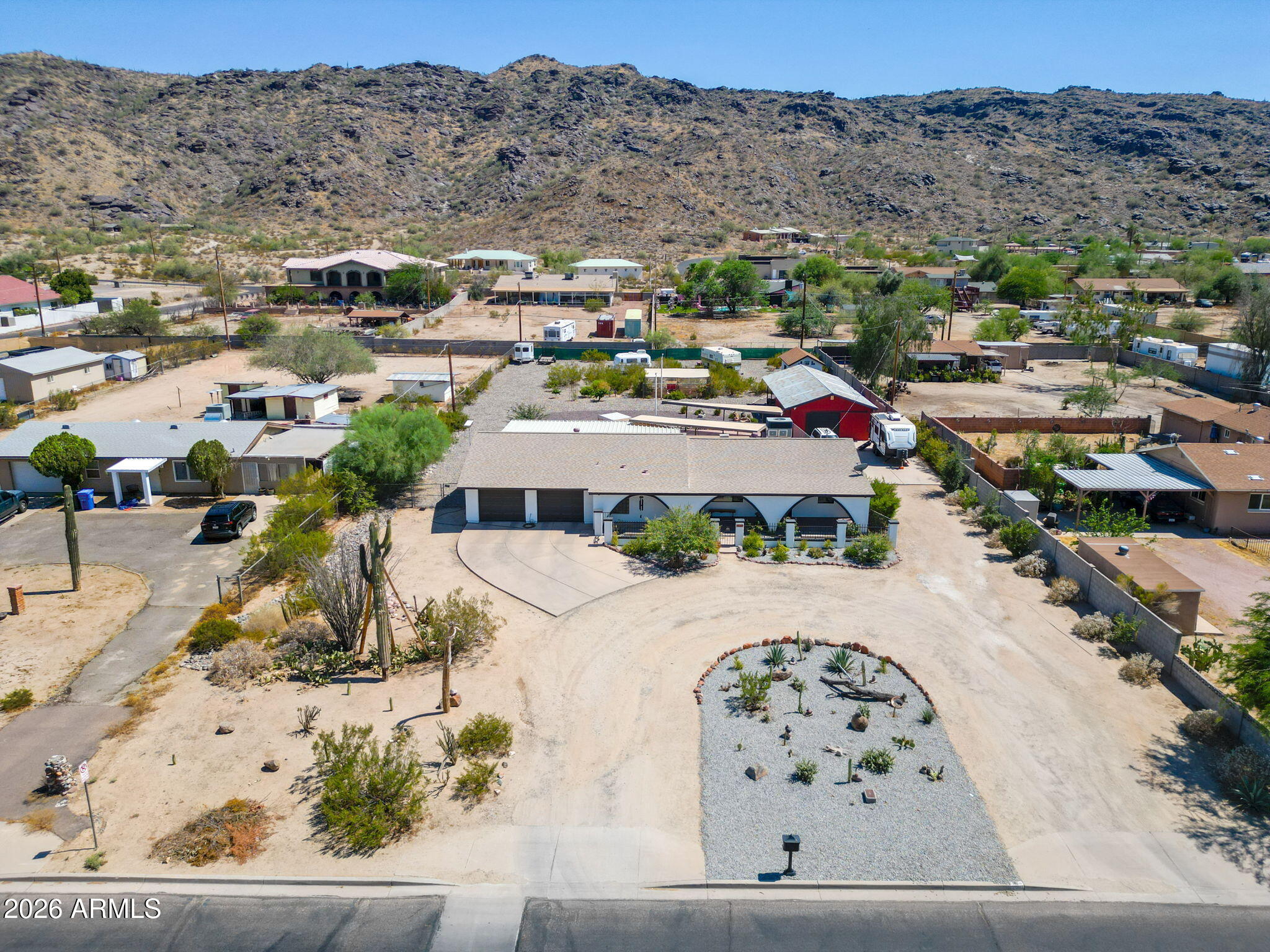 2621 E SOUTH MOUNTAIN Avenue