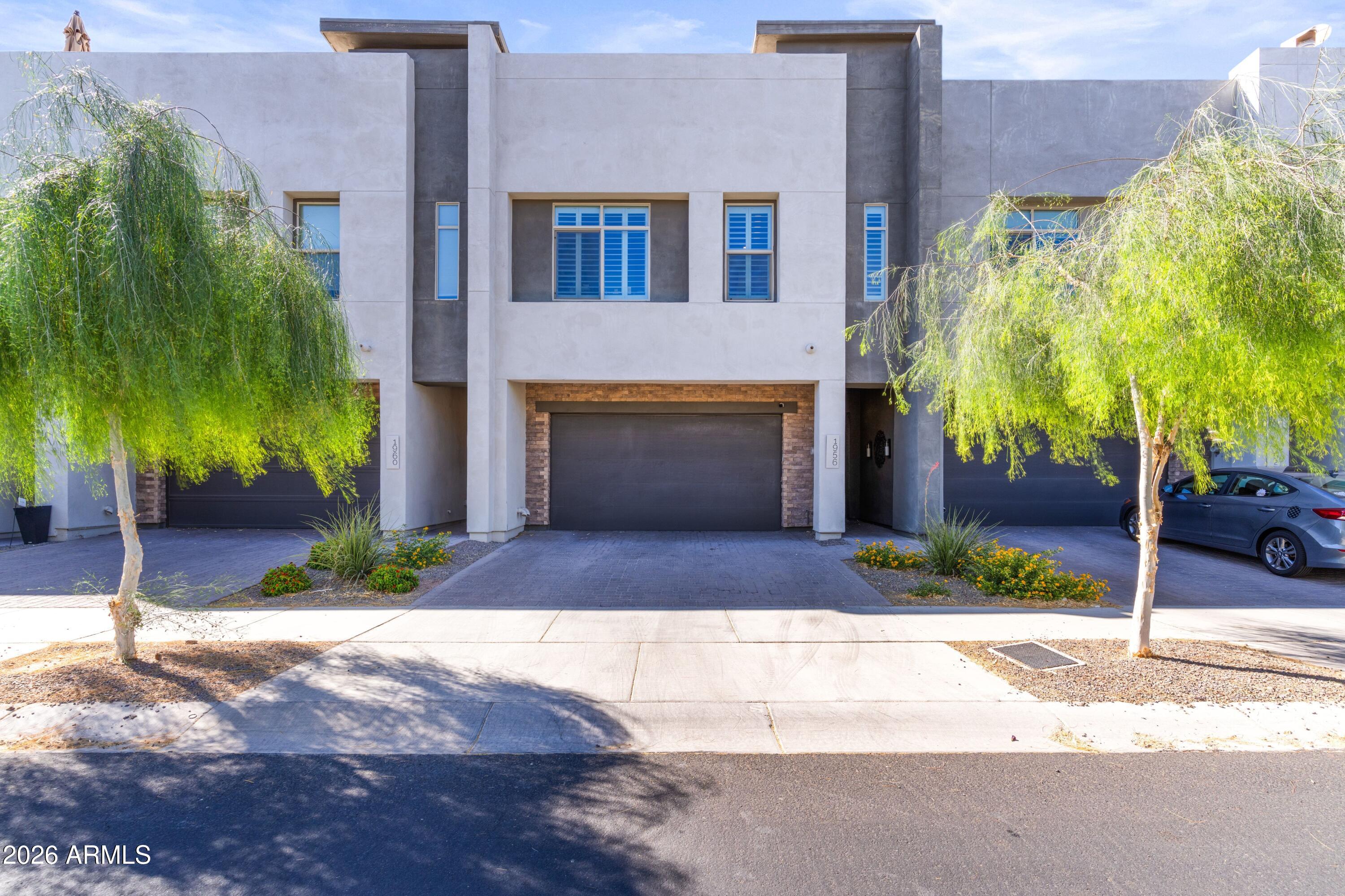 1956 W KINFIELD Trail