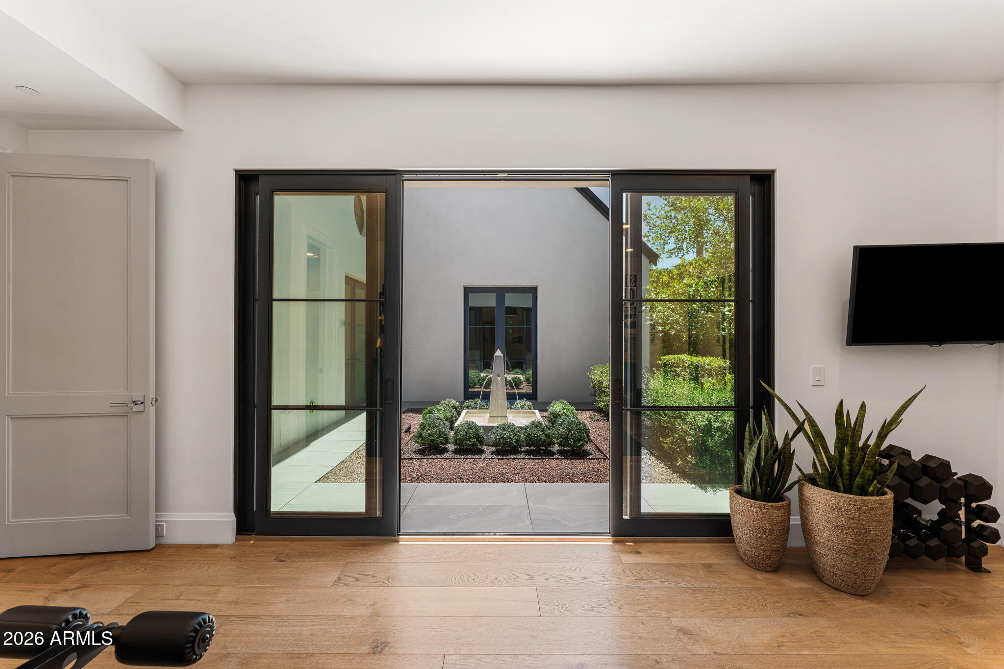 5843 E CALLE DEL SUD