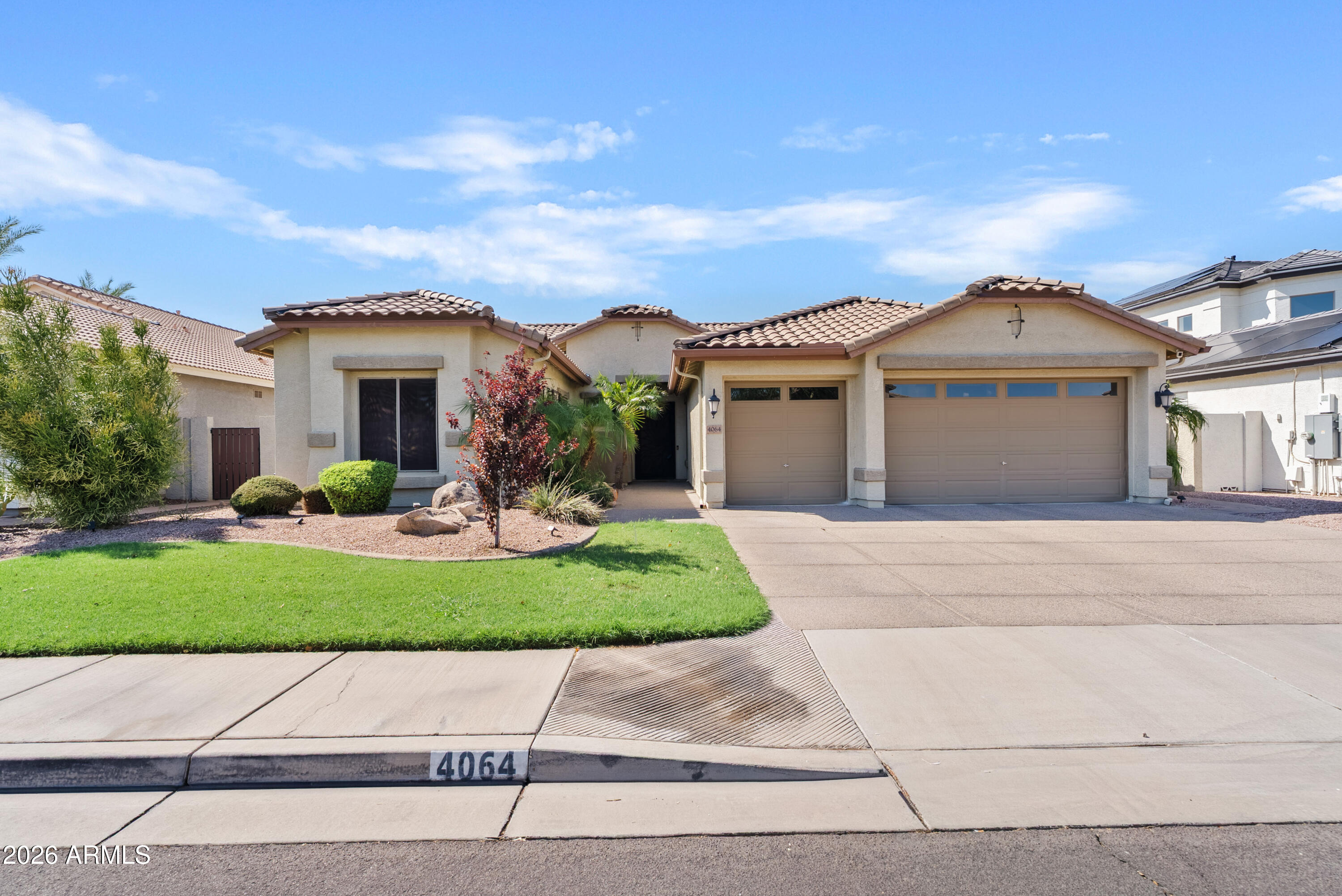 4064 E CLUBVIEW Drive