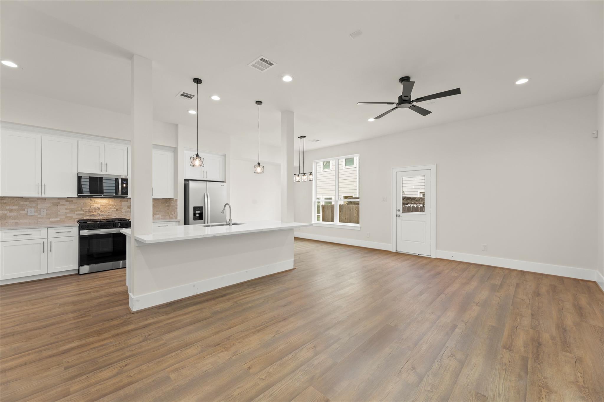 1805 Palmetto Landing Drive