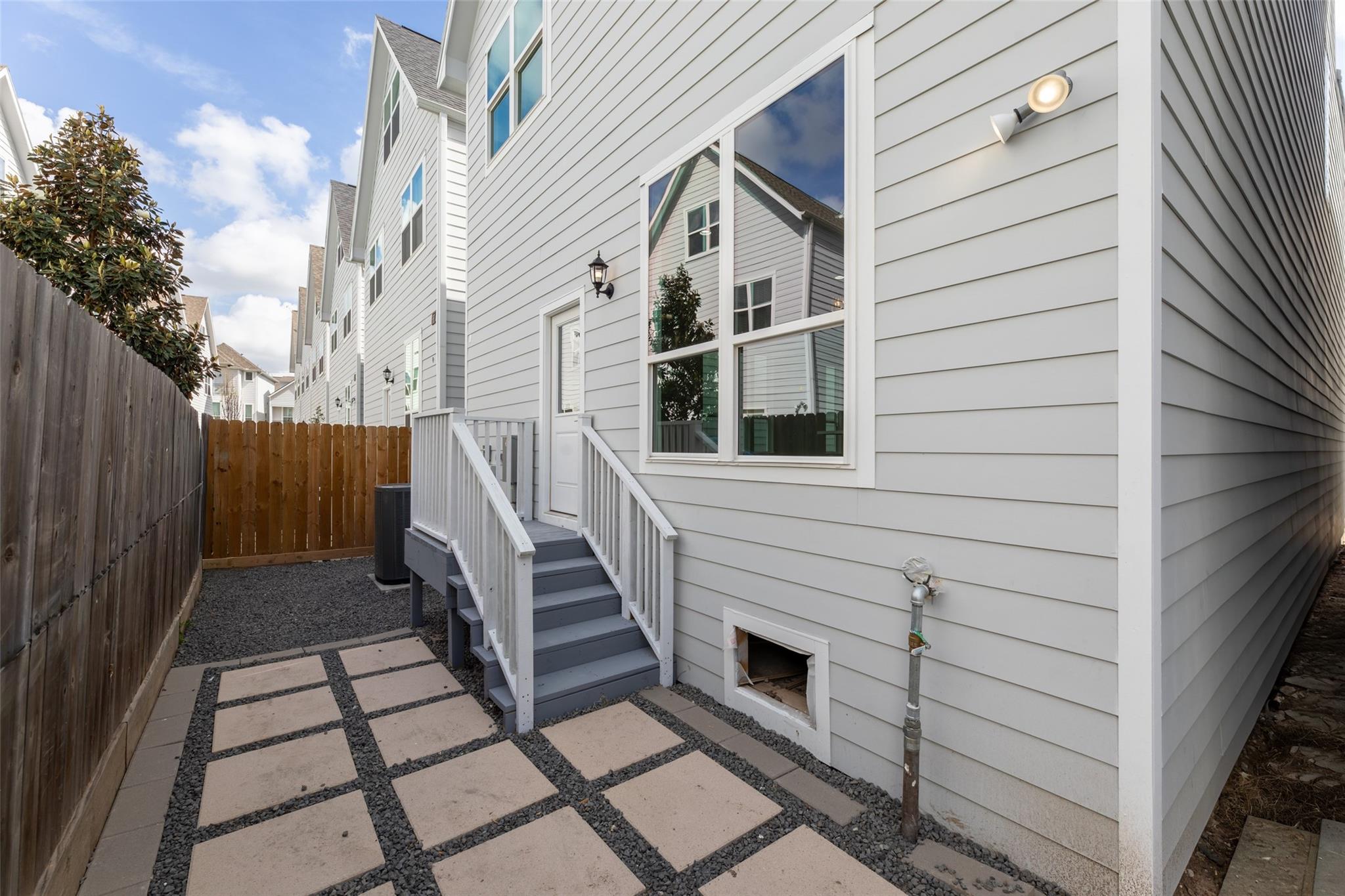 1805 Palmetto Landing Drive