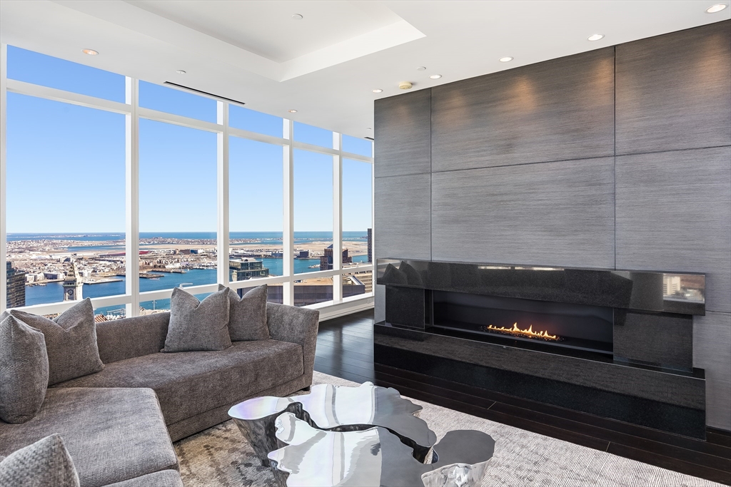 1 Franklin St Unit: PH4B