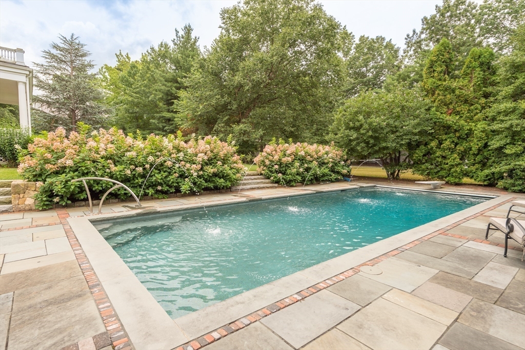 355 Buckminster Road