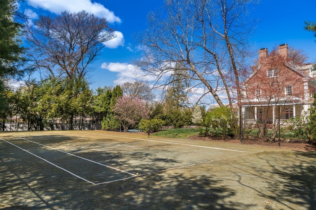 355 Buckminster Road