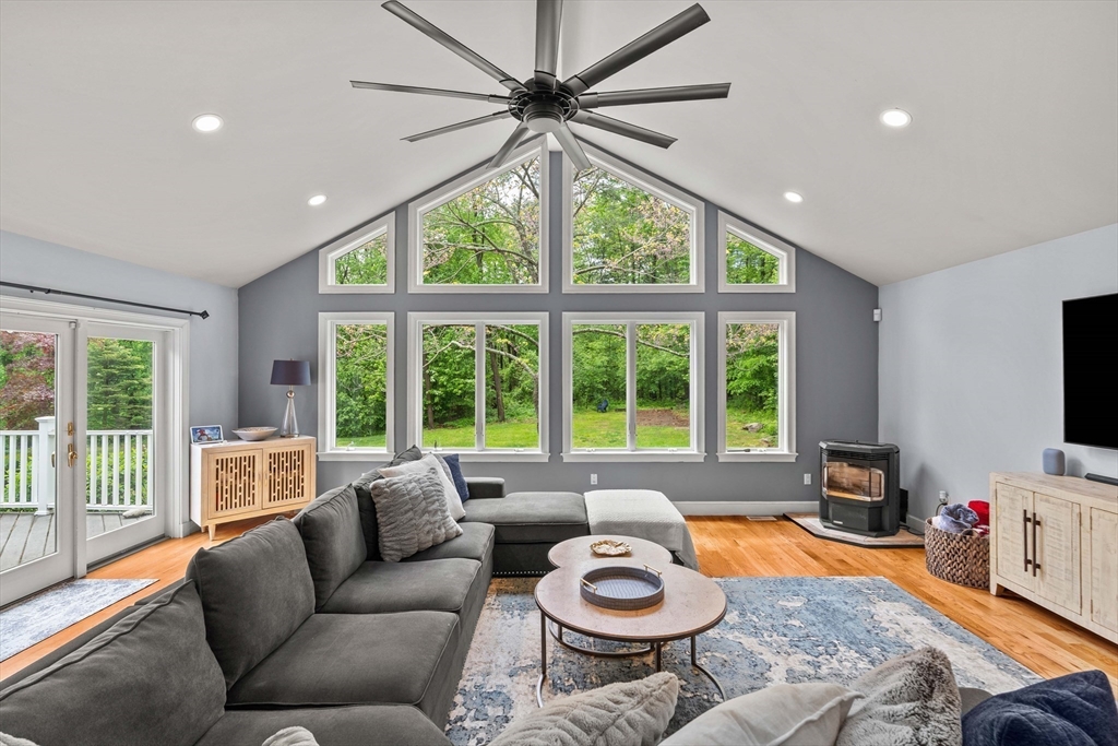 139 Hidden Rd