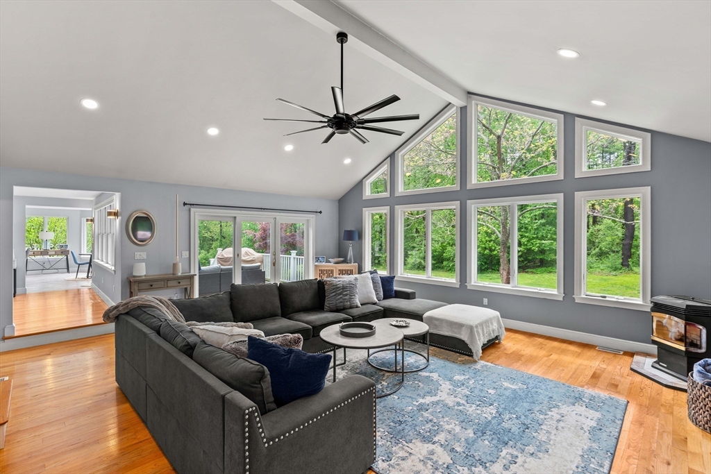 139 Hidden Rd
